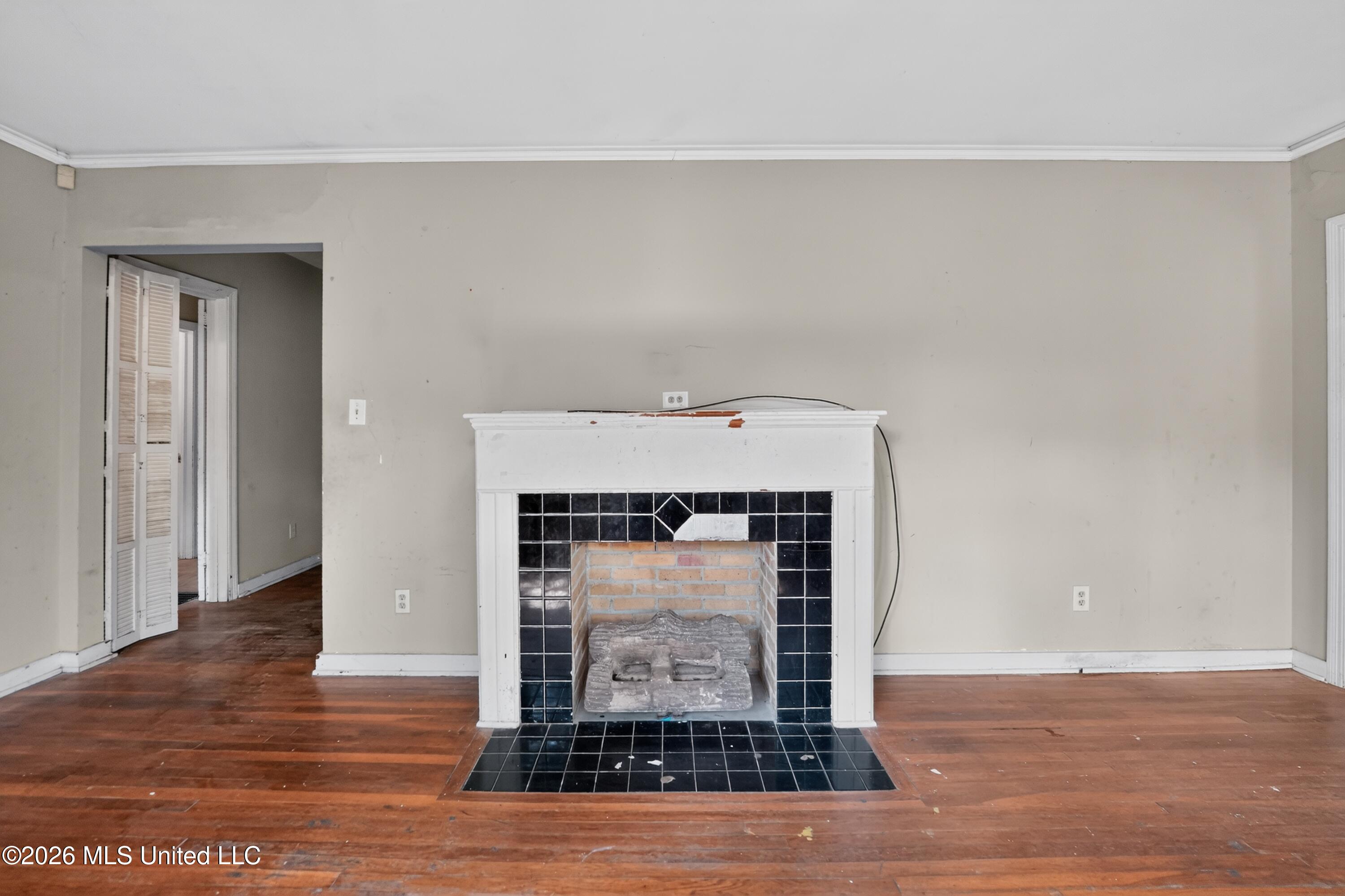 4644 Normandy Drive Property Photo 6