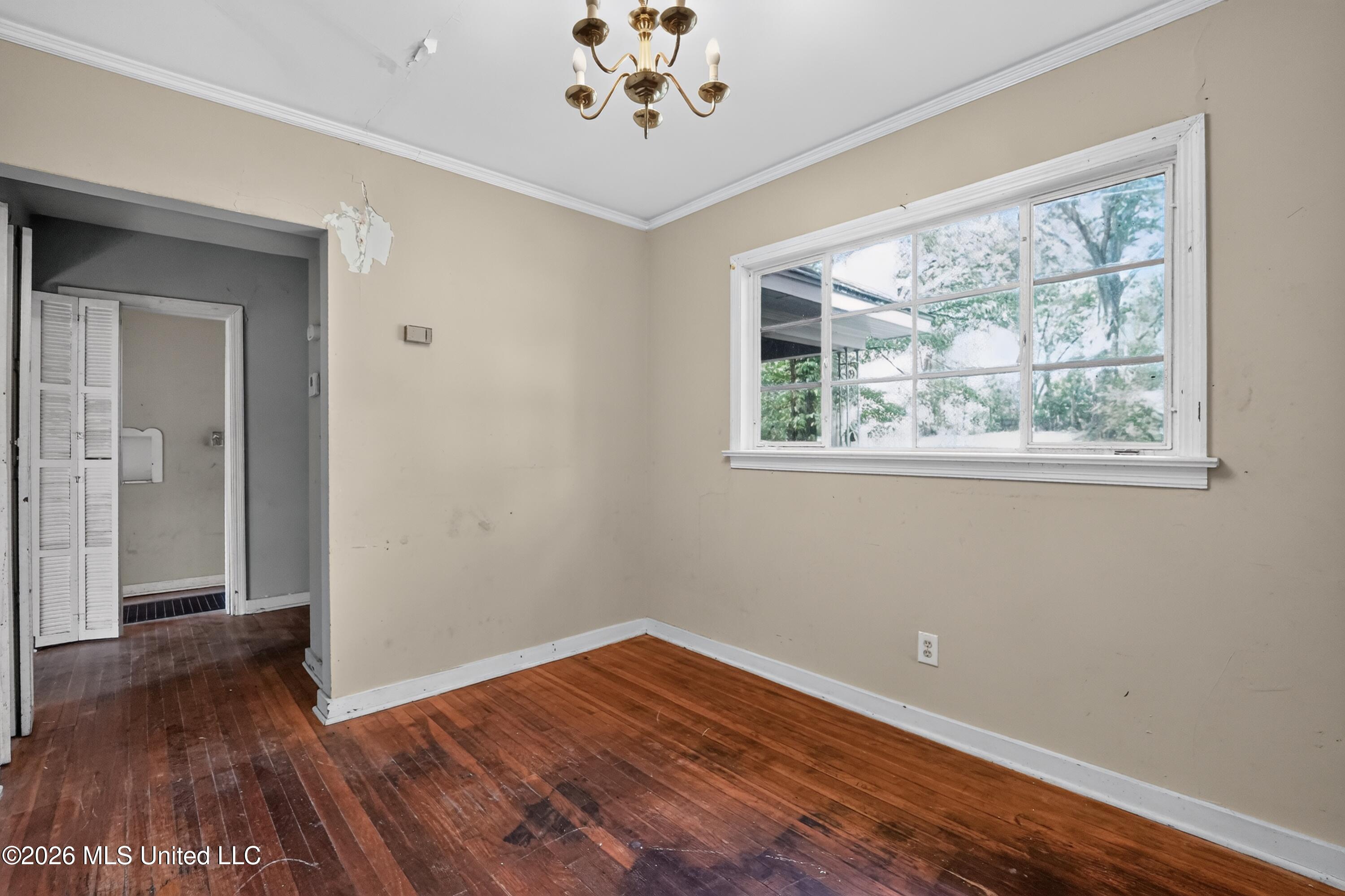 4644 Normandy Drive Property Photo 8