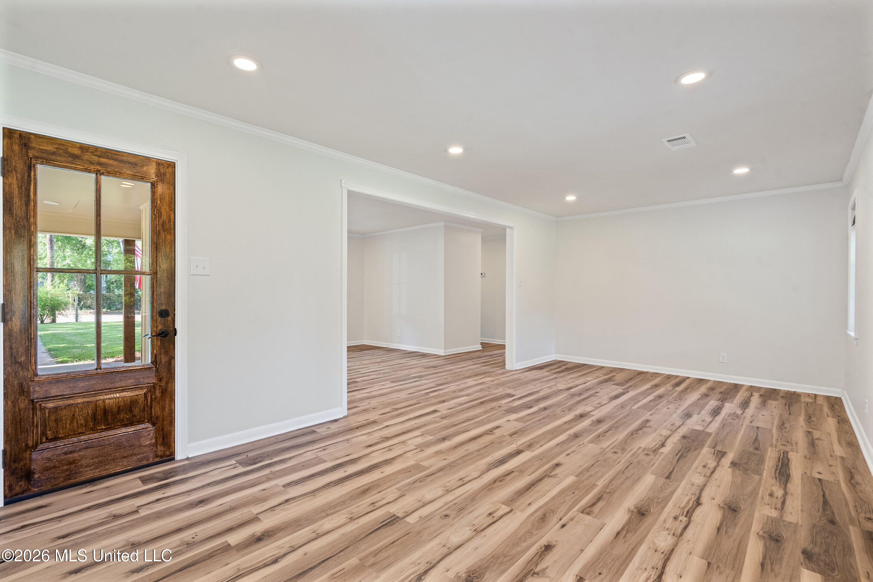 108 E Mclaurin Street Property Photo 8