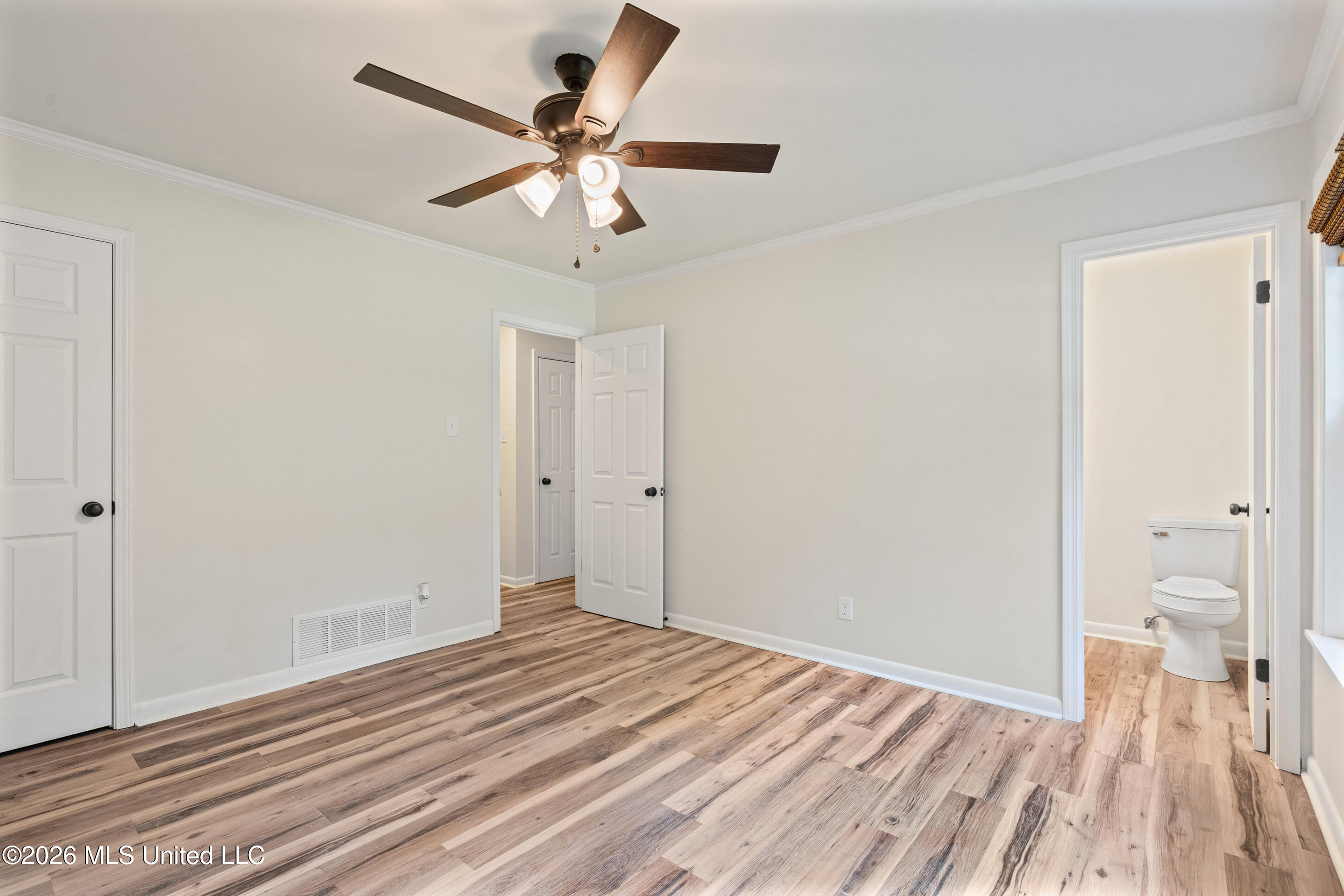 108 E Mclaurin Street Property Photo 14