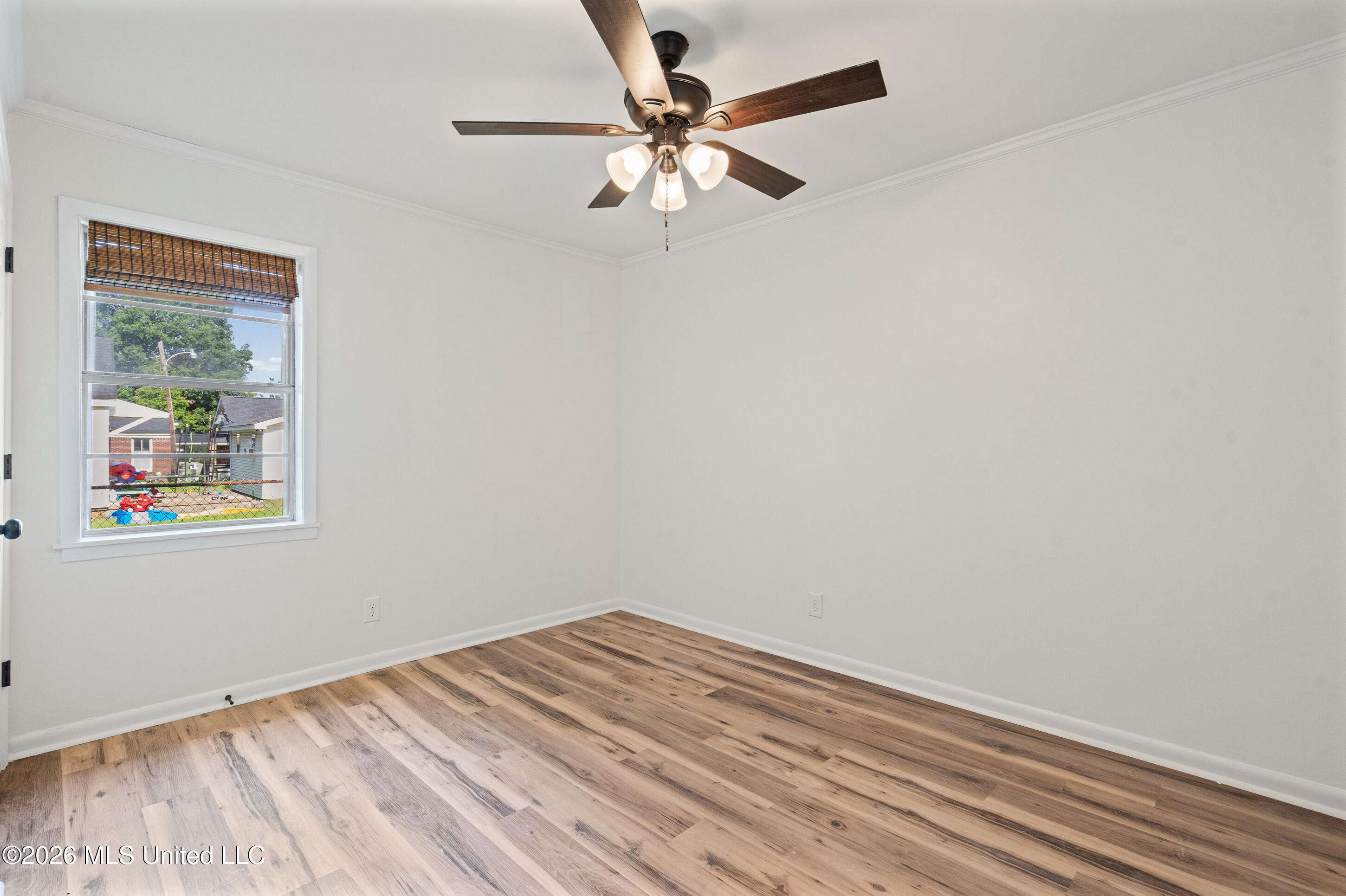 108 E Mclaurin Street Property Photo 16