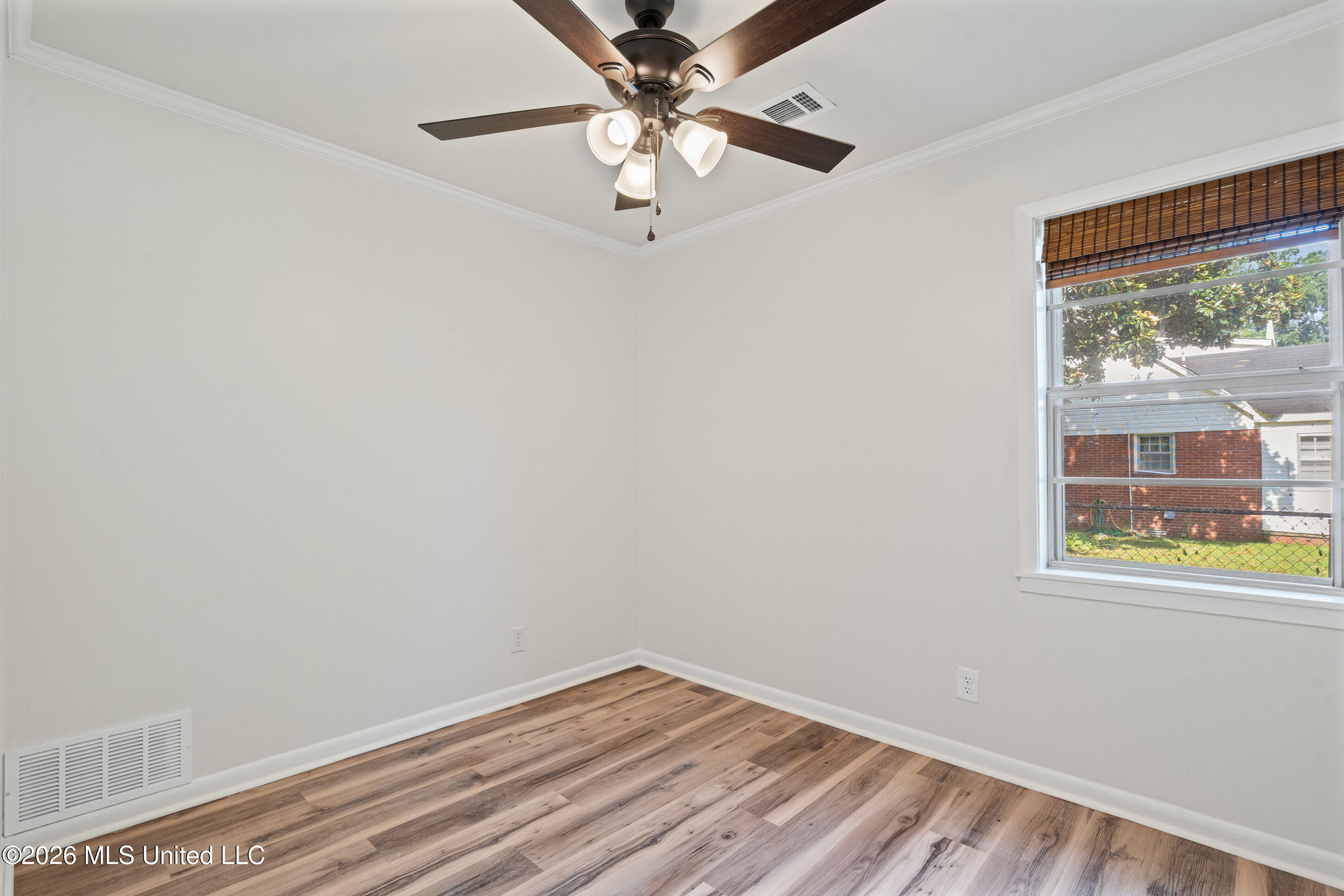 108 E Mclaurin Street Property Photo 18