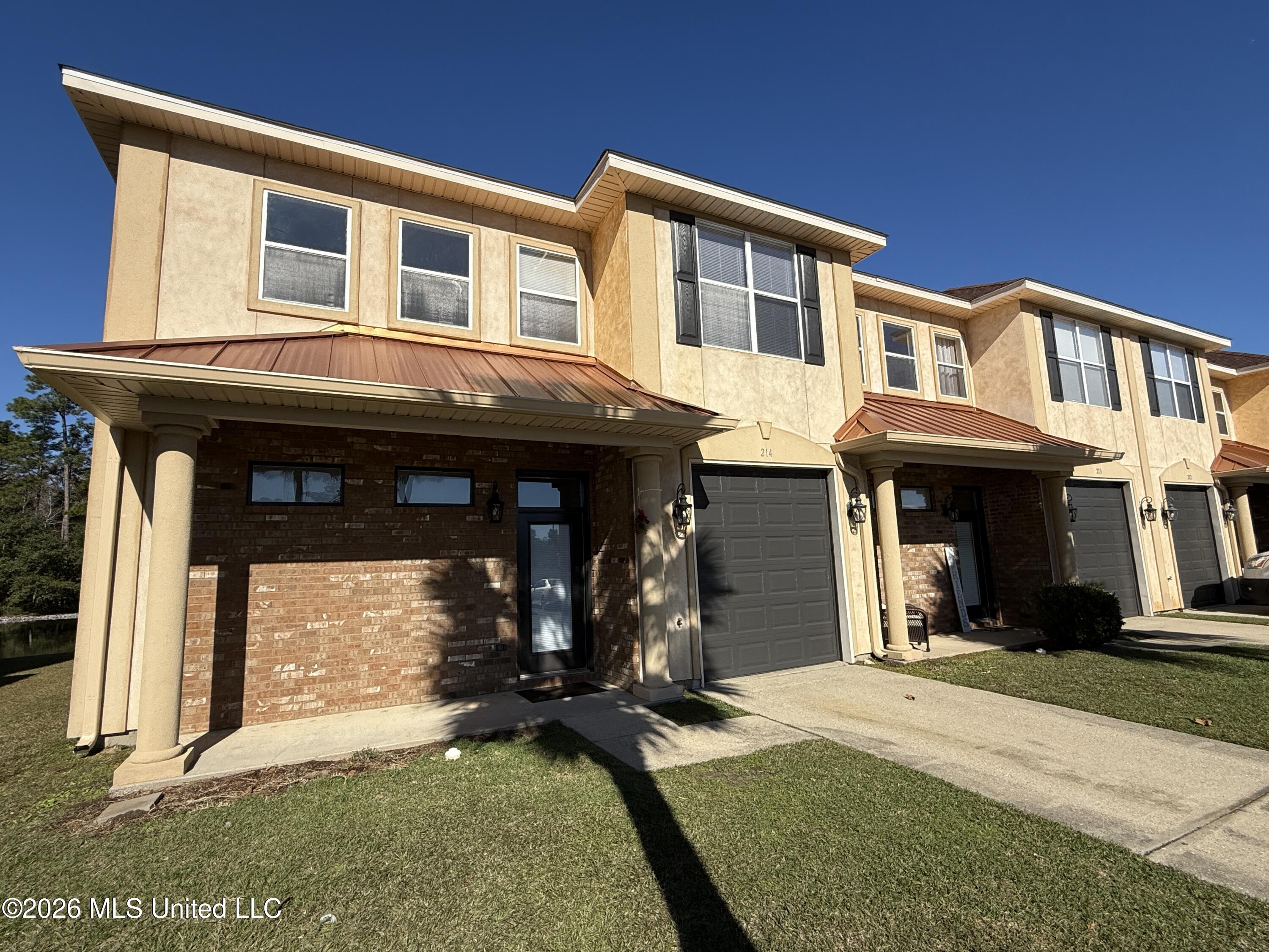 312 Capri Place Property Photo 1
