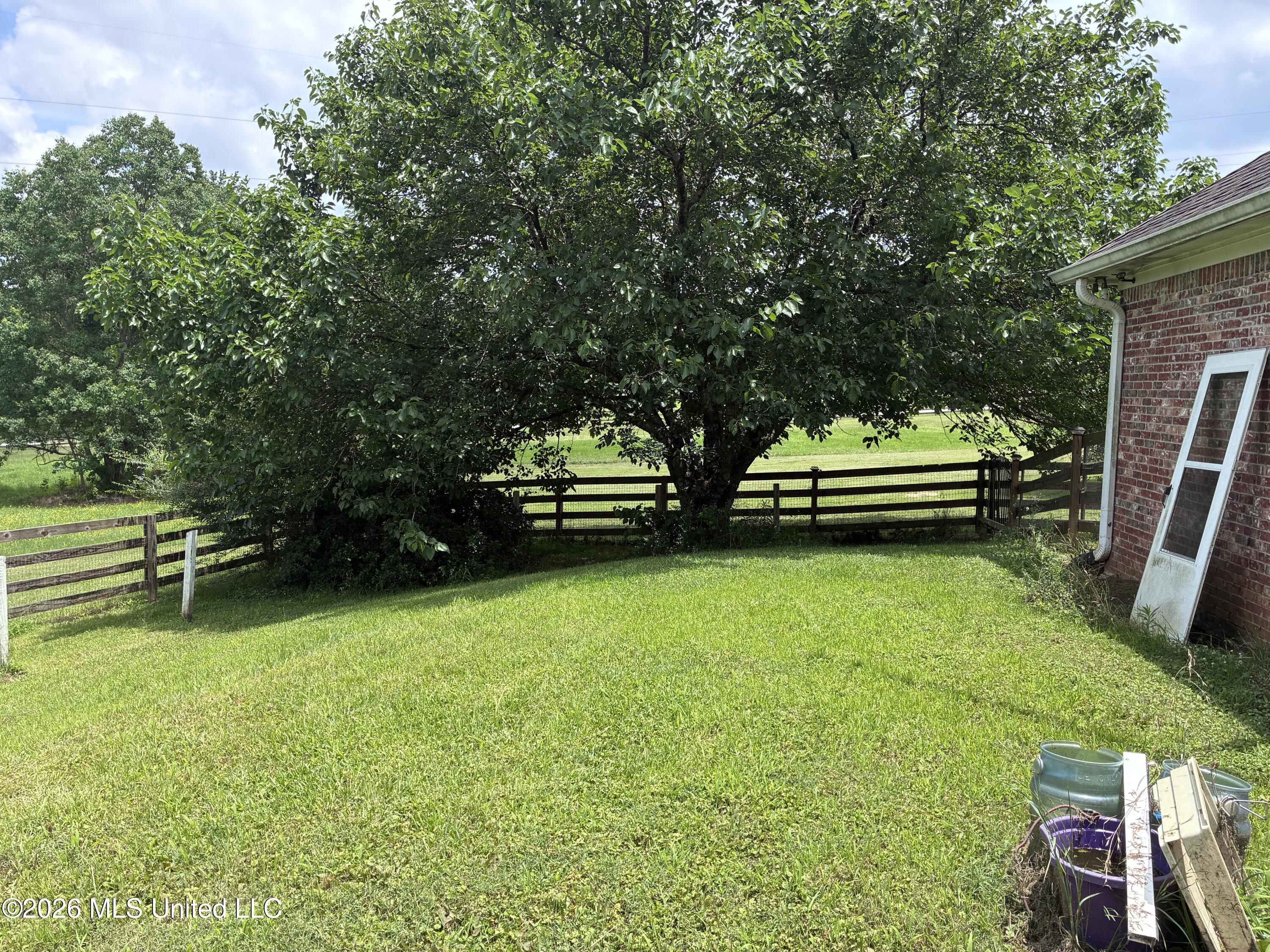 5988 Henderson Road Property Photo 19
