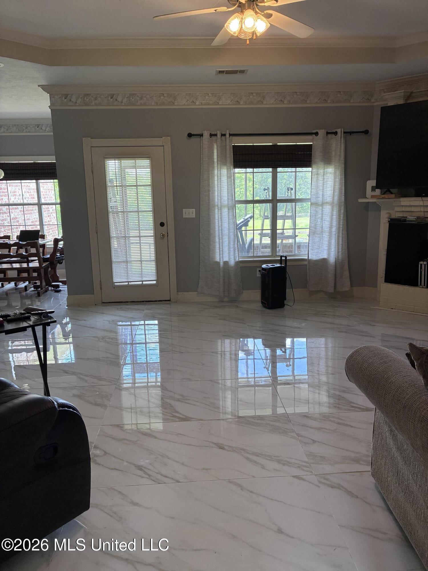 5988 Henderson Road Property Photo 47