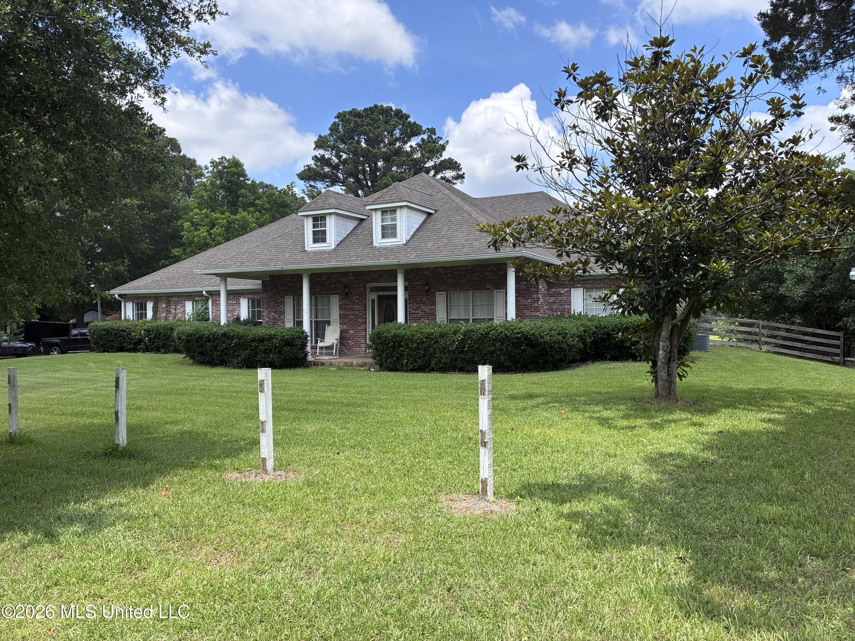5988 Henderson Road Property Photo 56