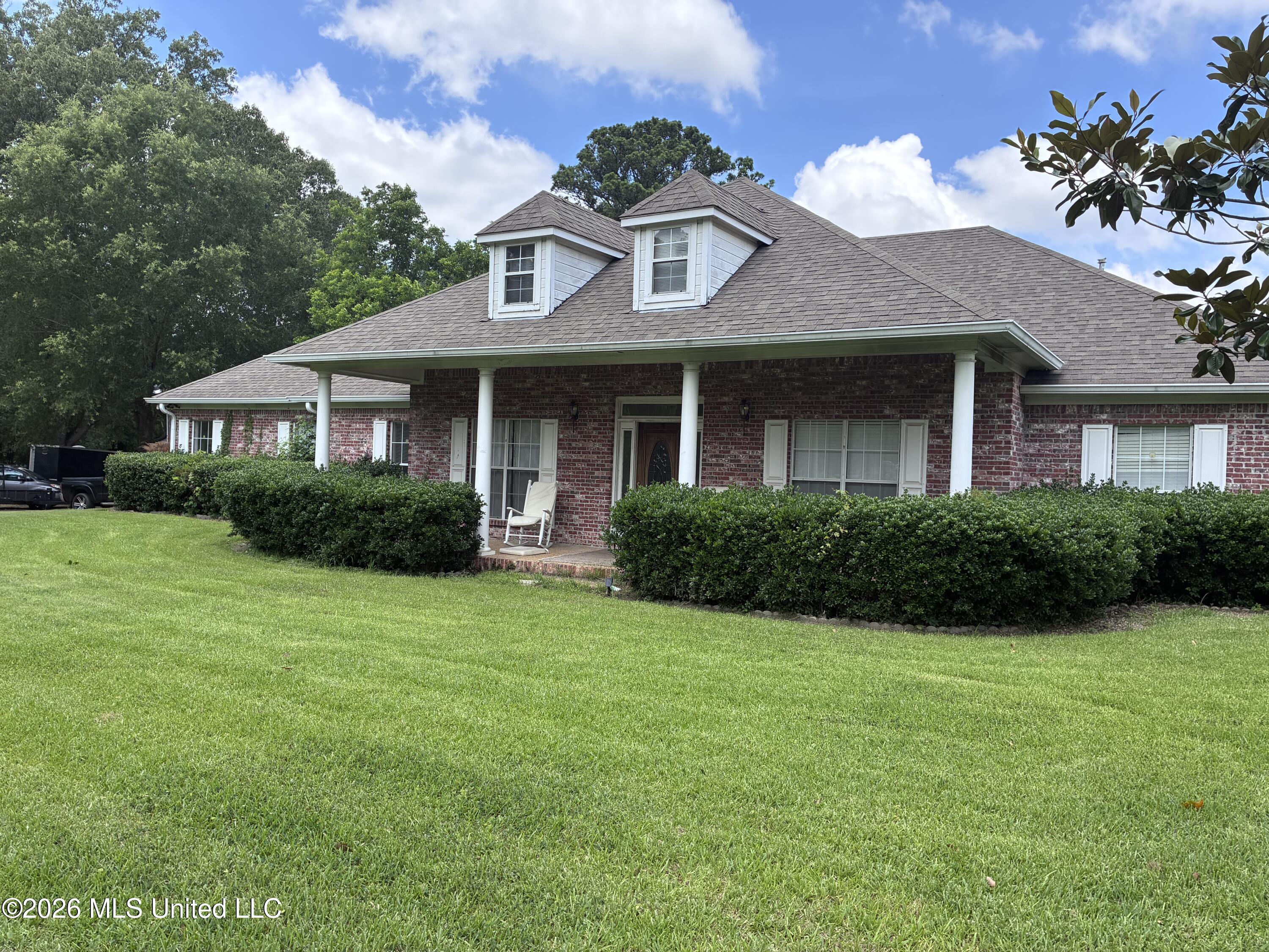 5988 Henderson Road Property Photo 58