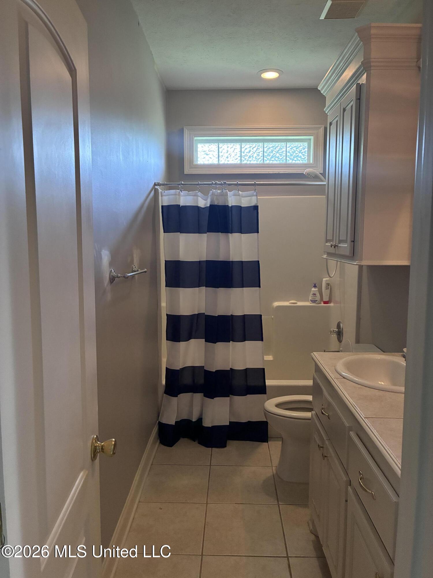 5988 Henderson Road Property Photo 68