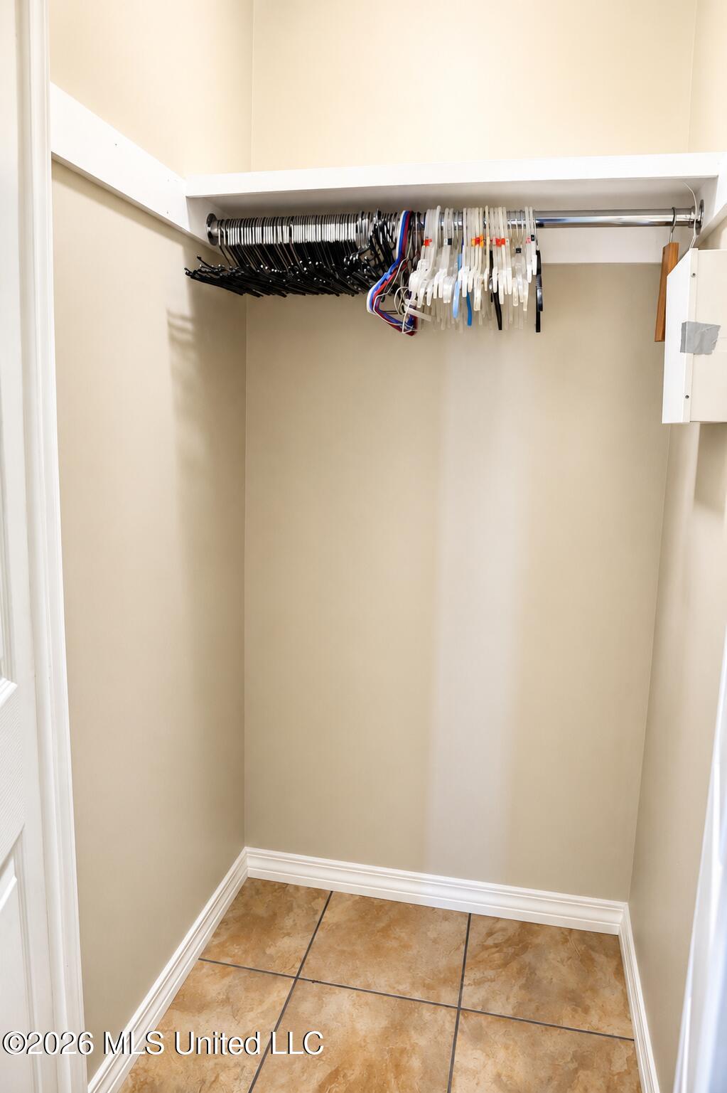 11275 Bay Drive Property Photo 7