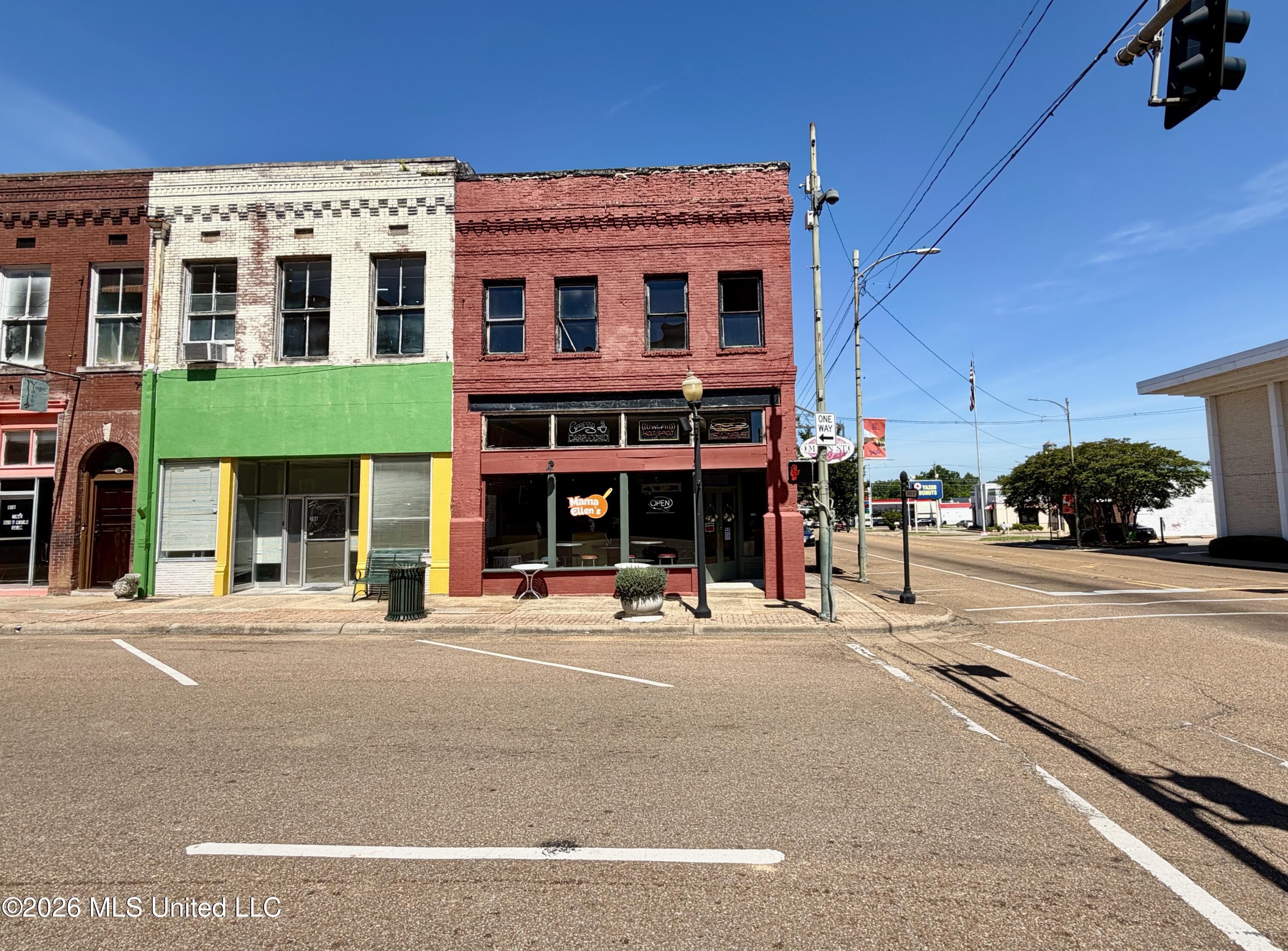 100 S Main Street Property Photo 3