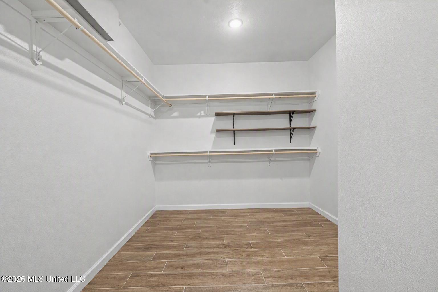 6855 Rolling Green Drive Property Photo 29