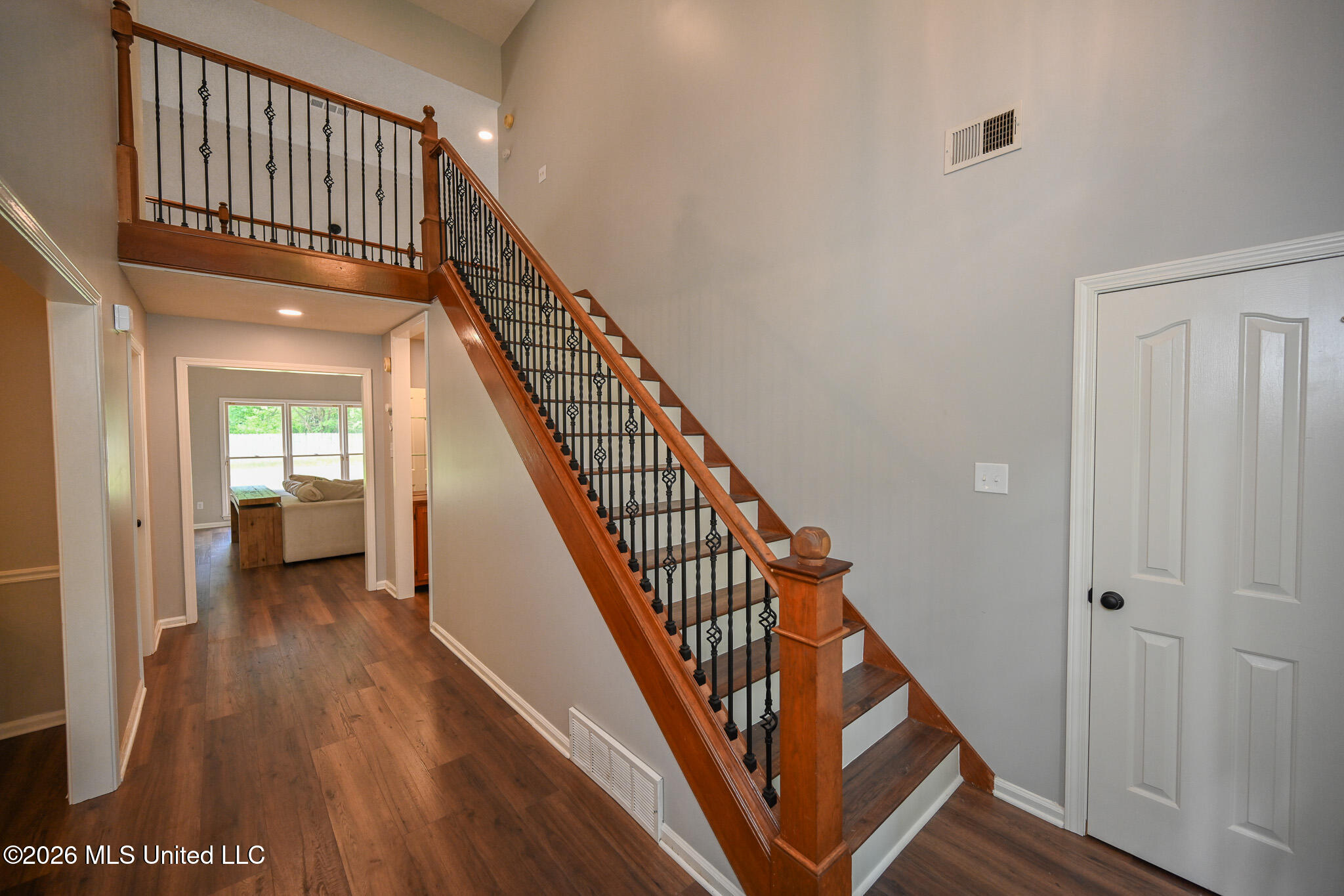 5805 S Manor Cove Property Photo 10