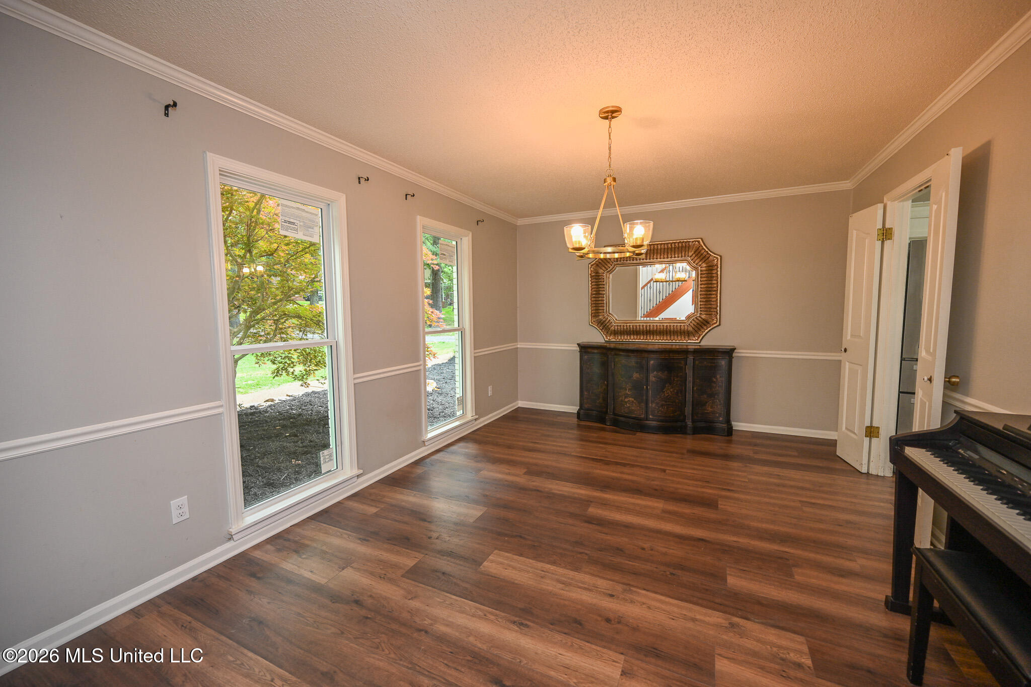 5805 S Manor Cove Property Photo 11