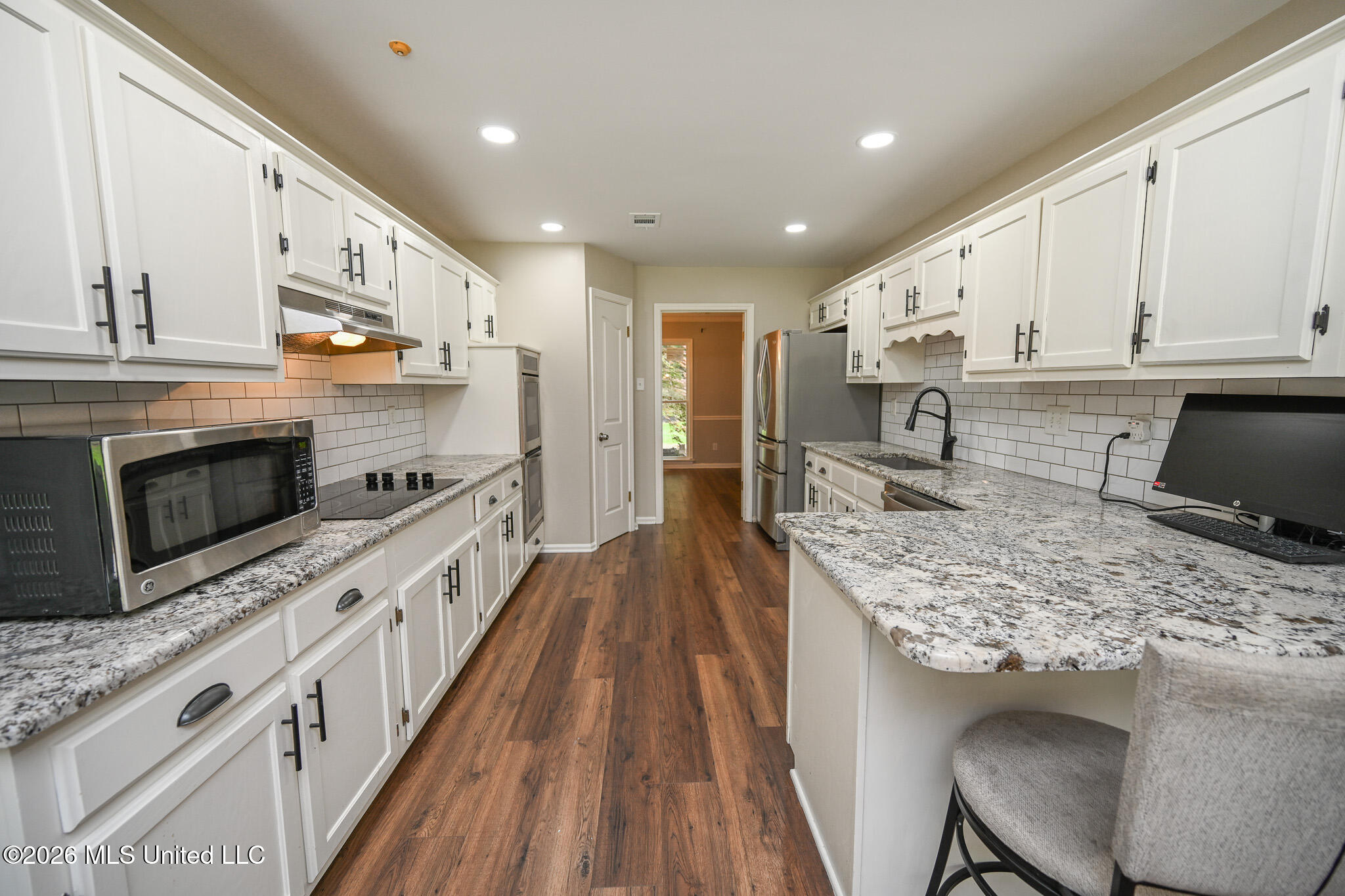 5805 S Manor Cove Property Photo 14