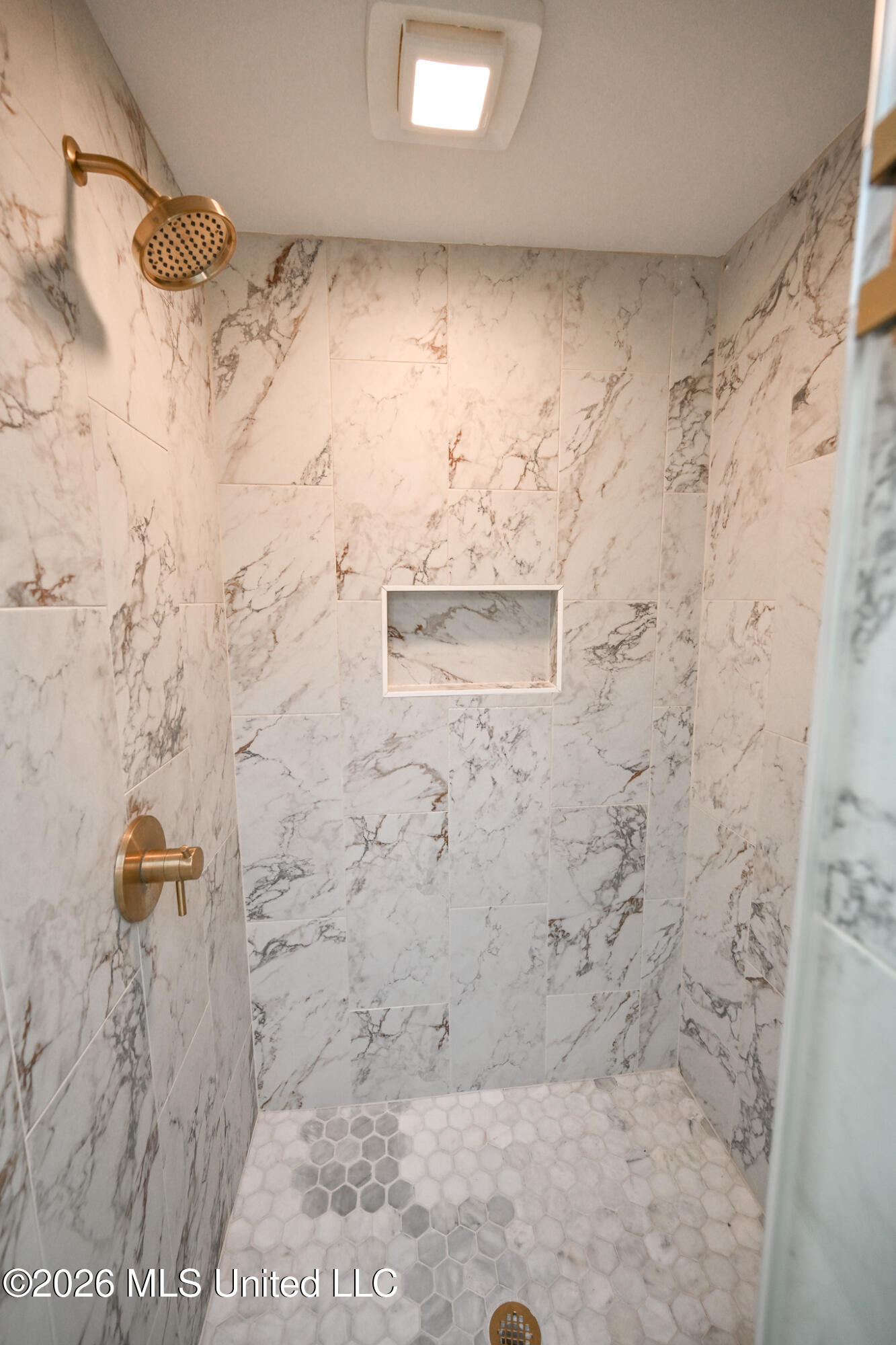 5805 S Manor Cove Property Photo 34