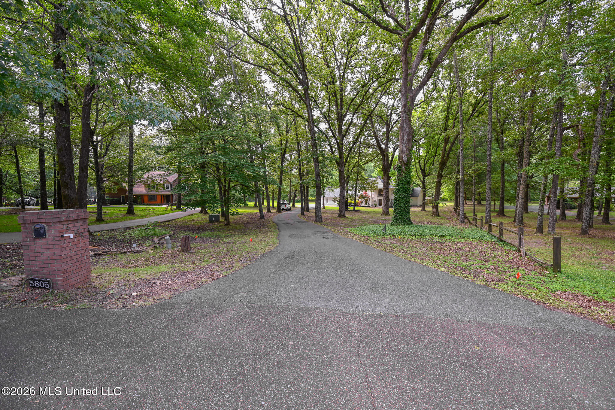 5805 S Manor Cove Property Photo 93