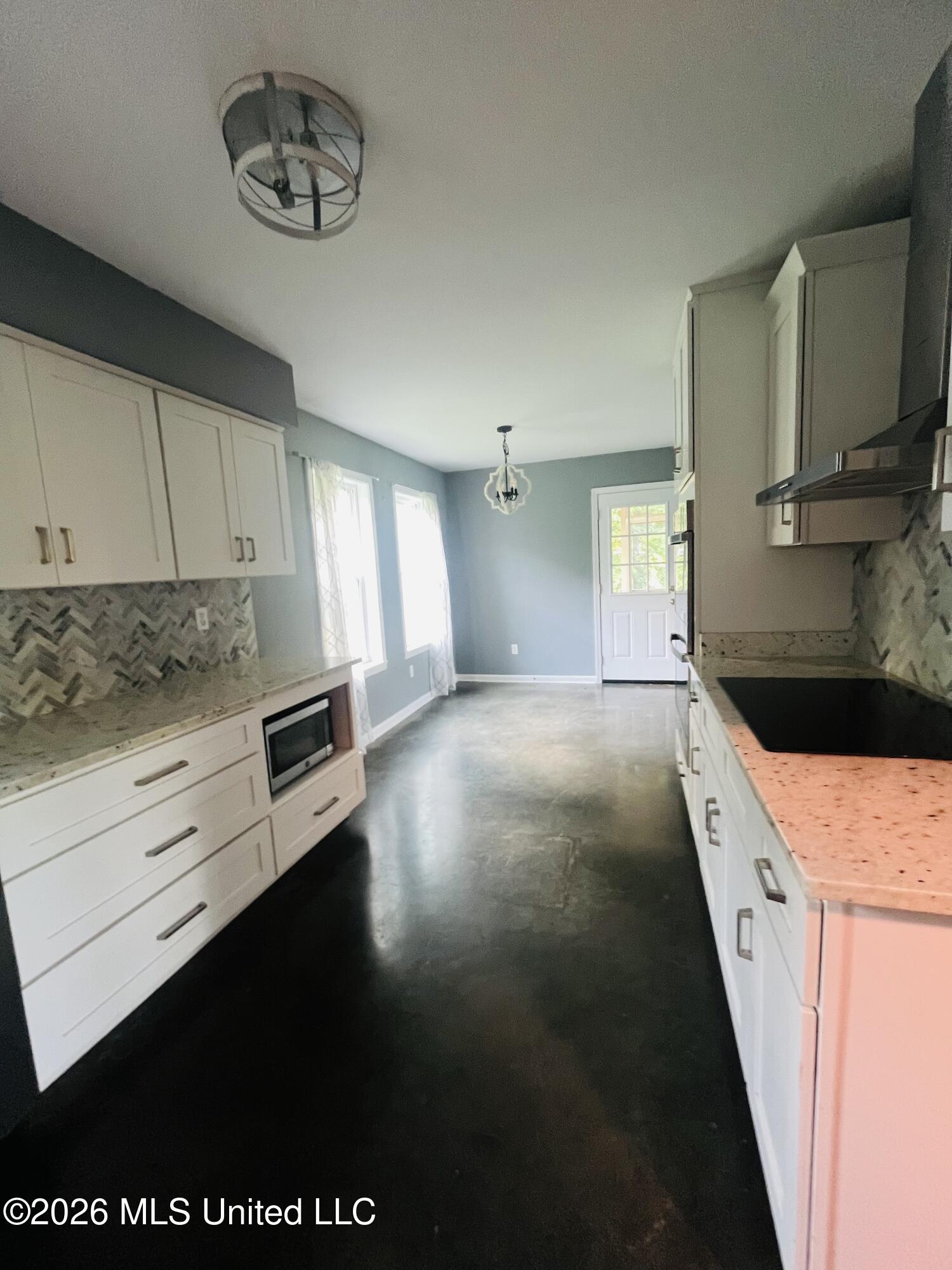 3817 Stage Road Property Photo 5