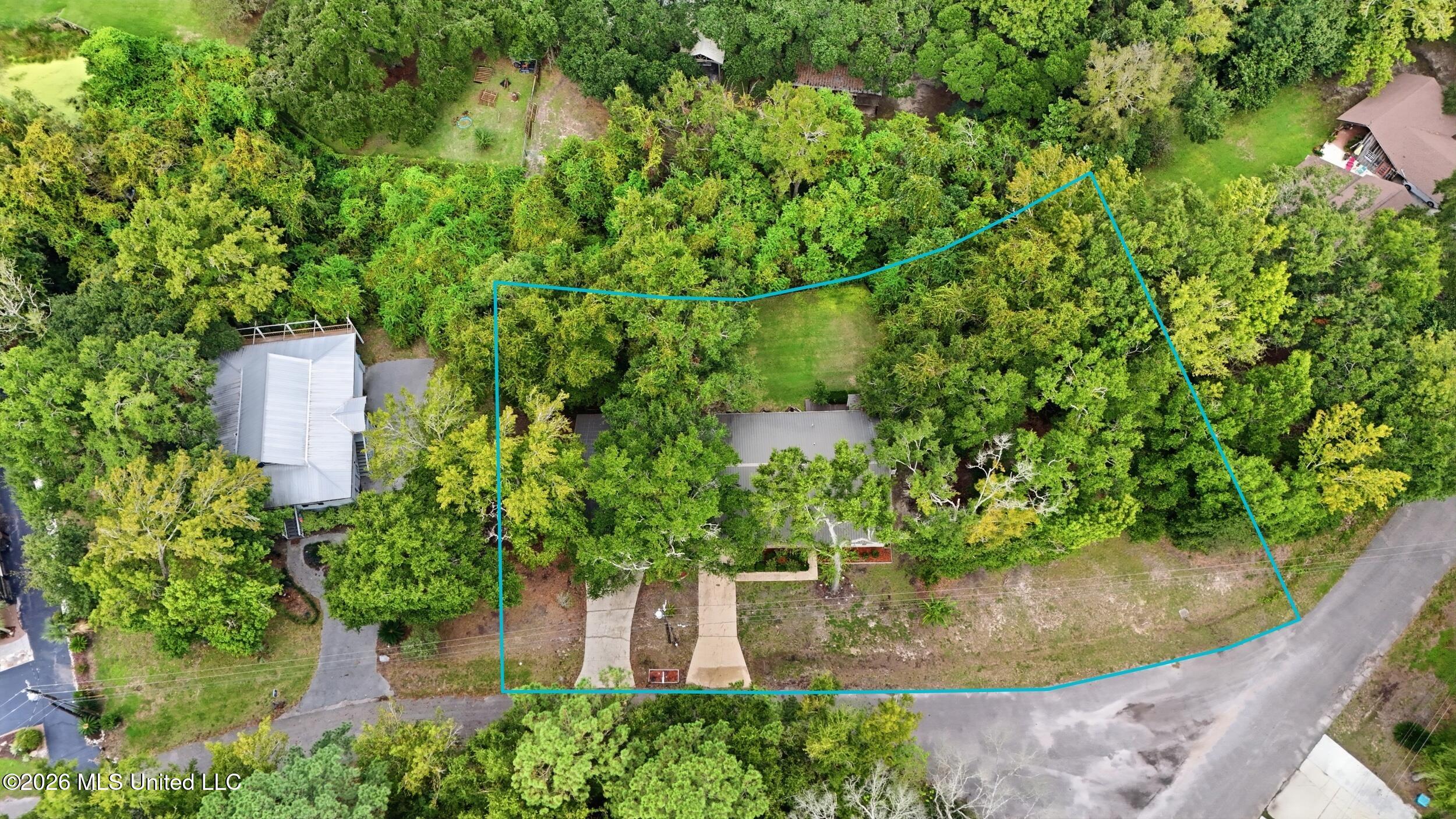 1533 Albacore Lane Property Photo 9