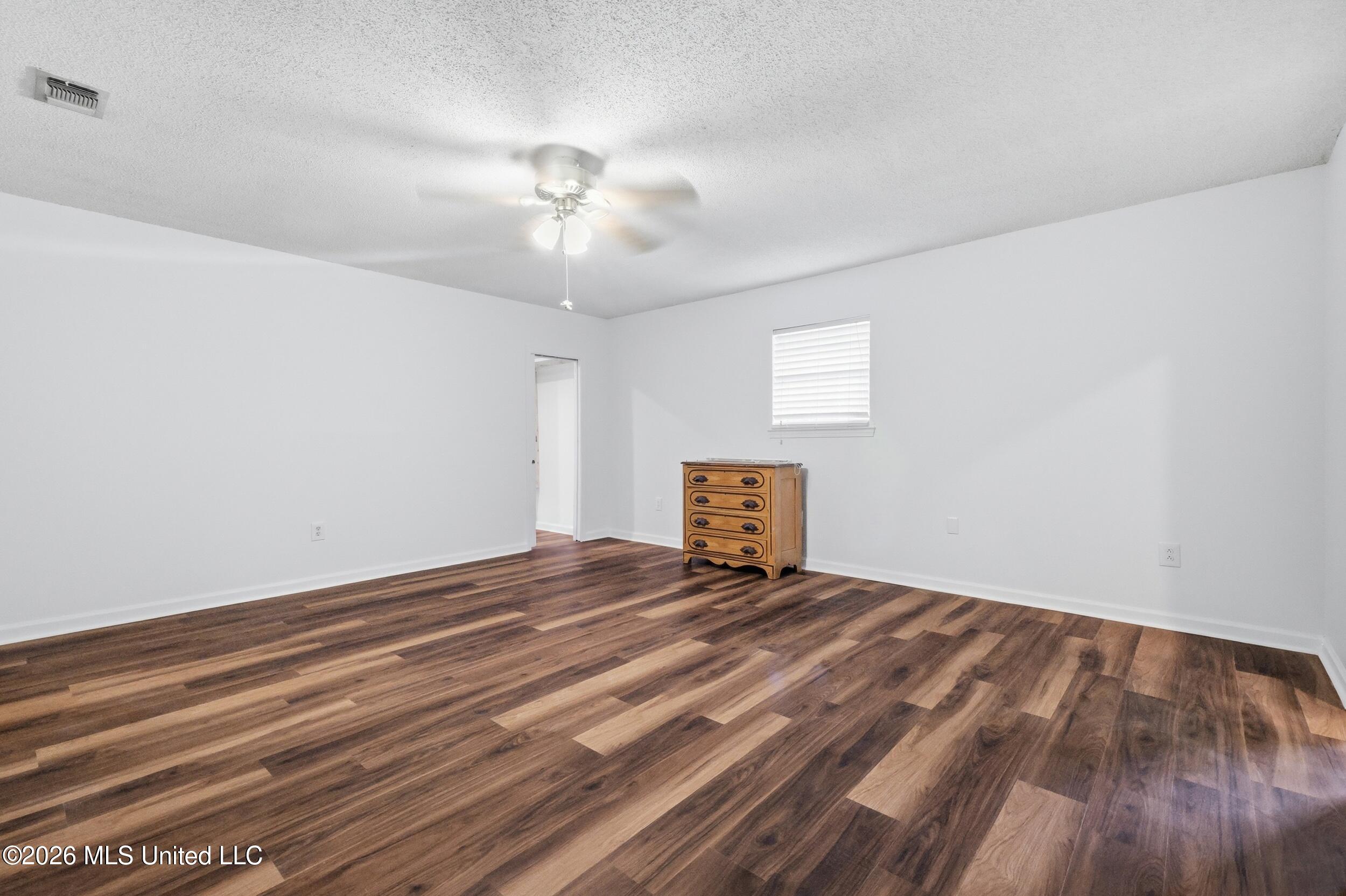 1533 Albacore Lane Property Photo 36