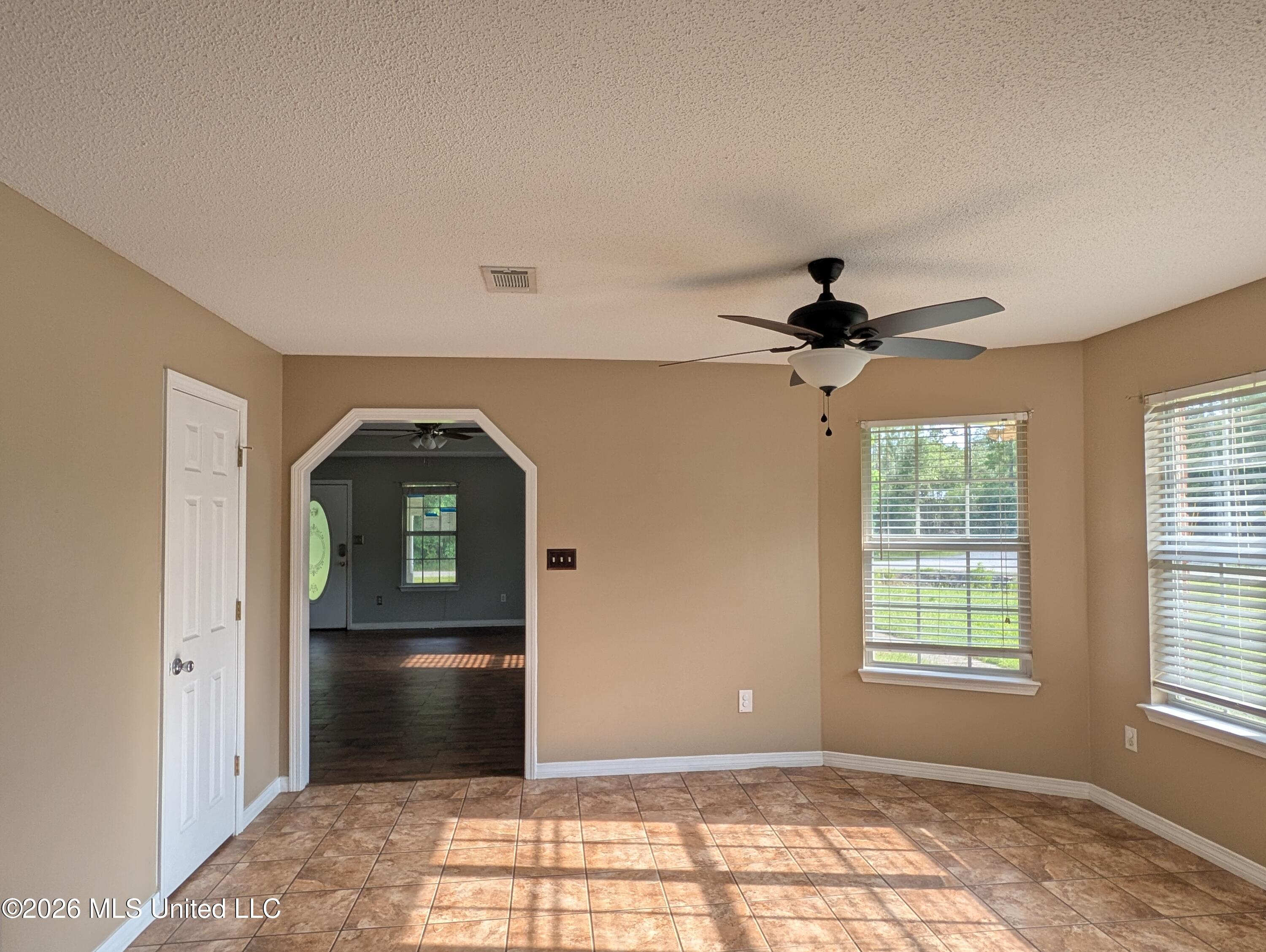 10356 Shady Pine Drive Property Photo 8