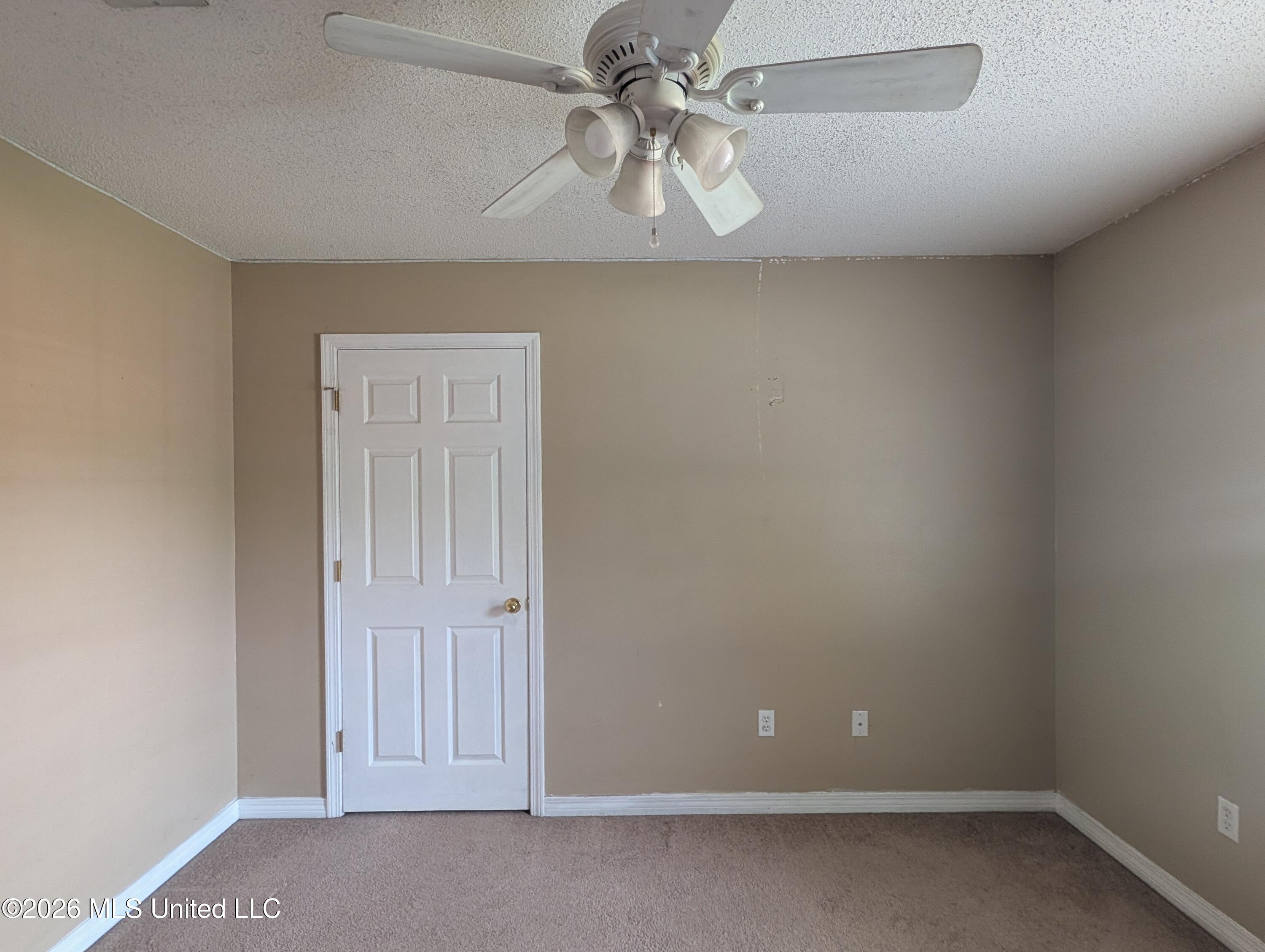 10356 Shady Pine Drive Property Photo 14
