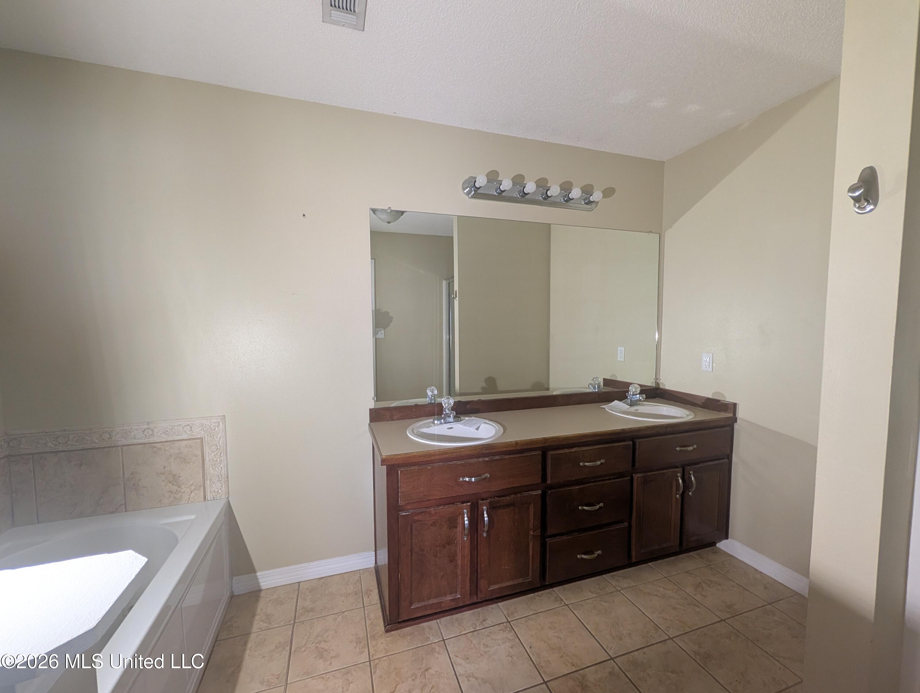 10356 Shady Pine Drive Property Photo 19
