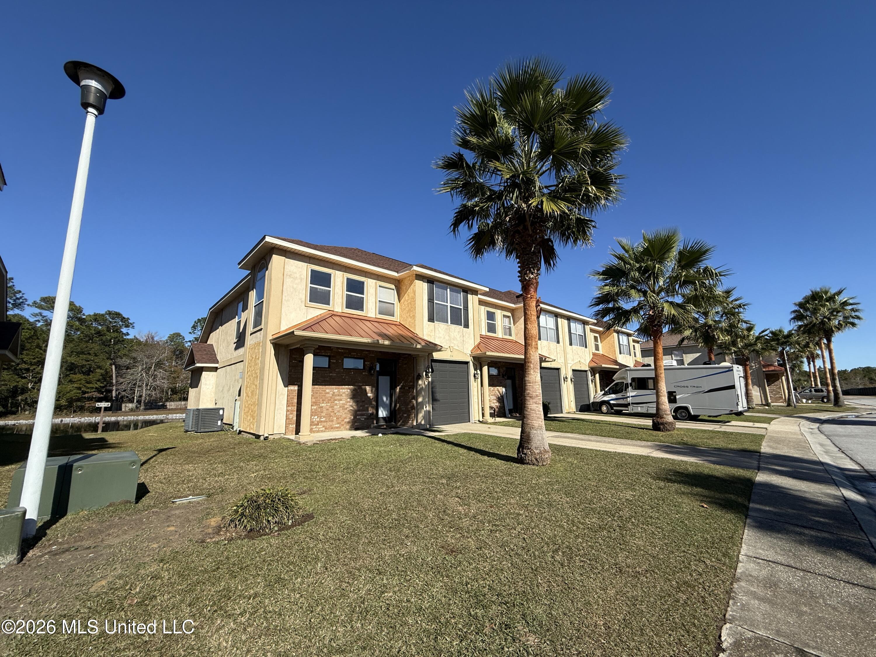 314 Capri Place Property Photo 5