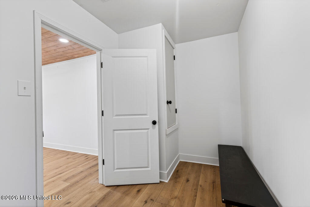 901 De La Pointe Drive Property Photo 25