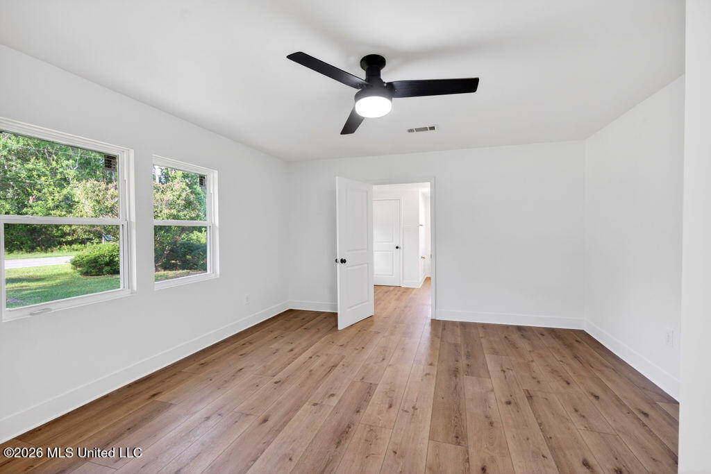 901 De La Pointe Drive Property Photo 26