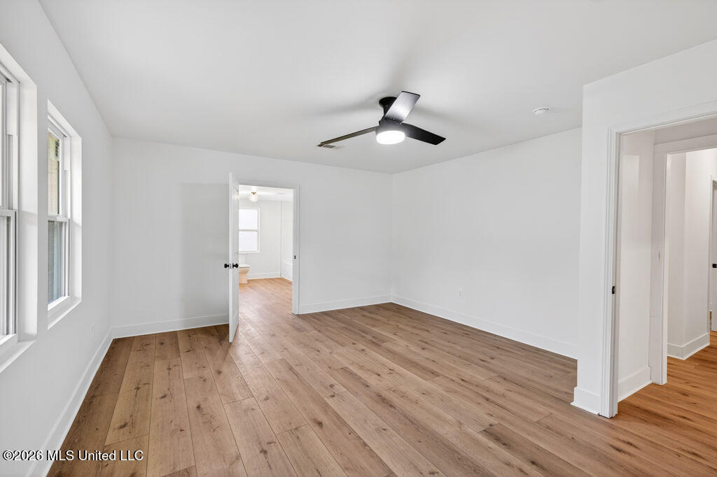 901 De La Pointe Drive Property Photo 27