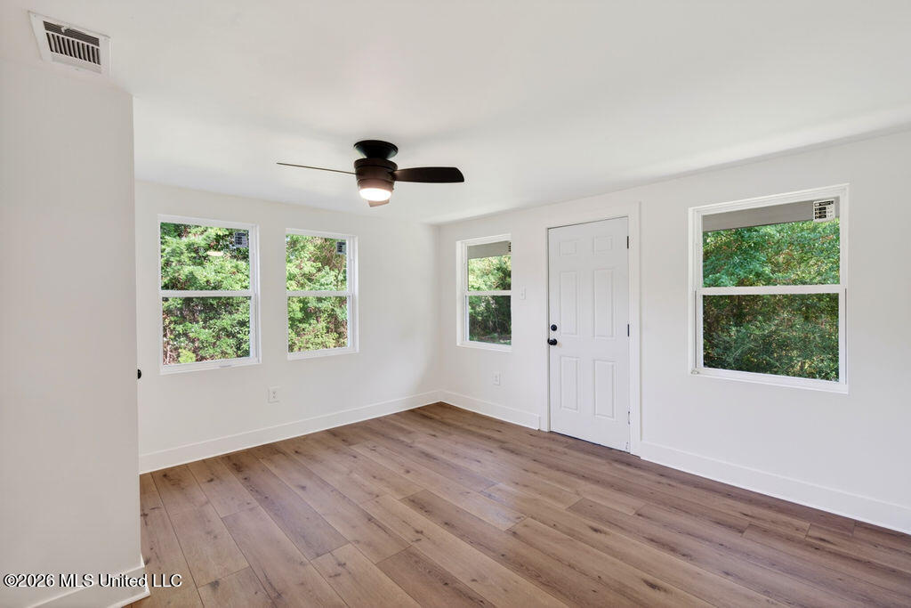 901 De La Pointe Drive Property Photo 31