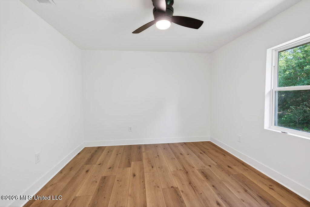 901 De La Pointe Drive Property Photo 33