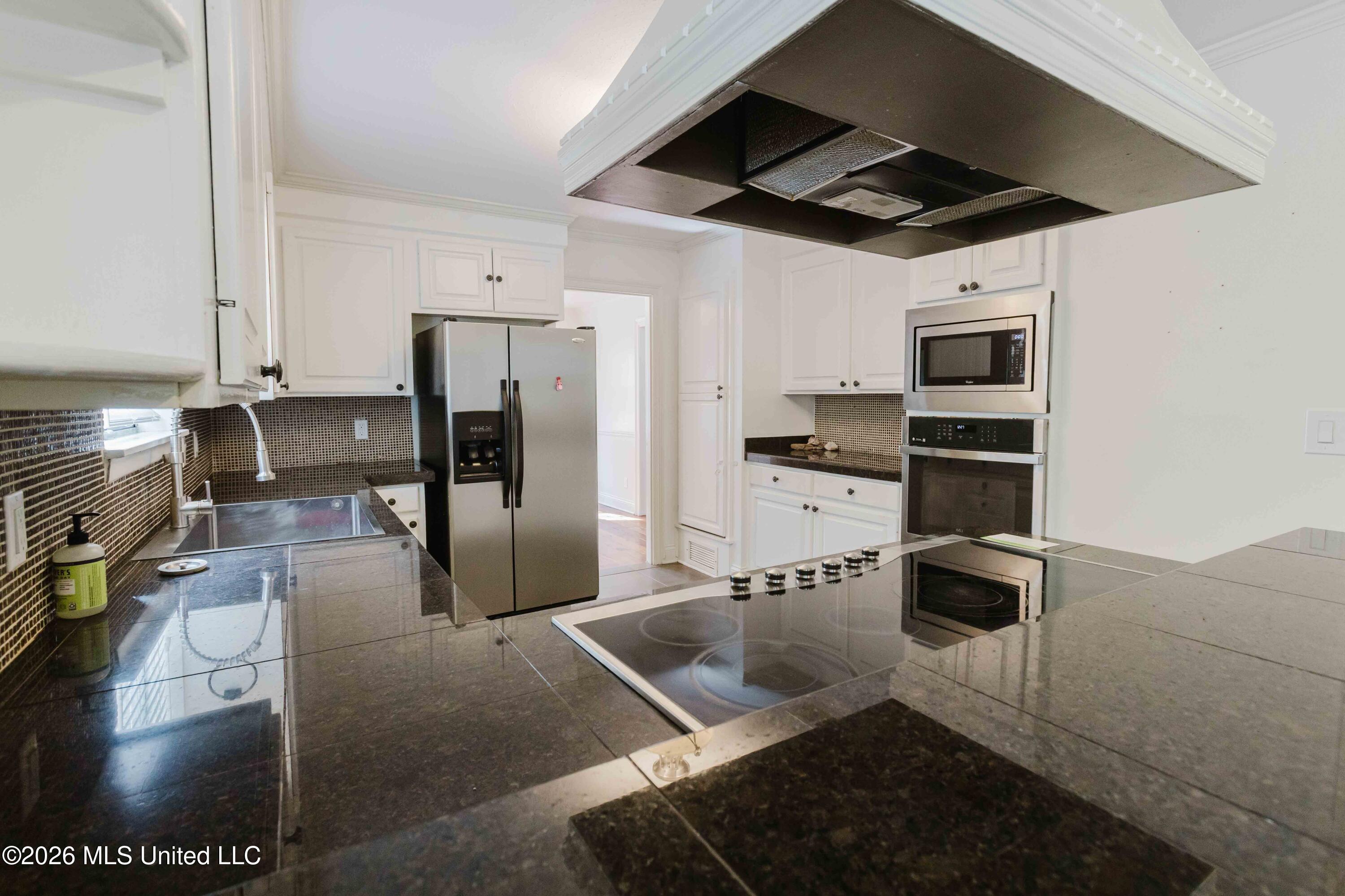 5355 Suffolk Drive Property Photo 12