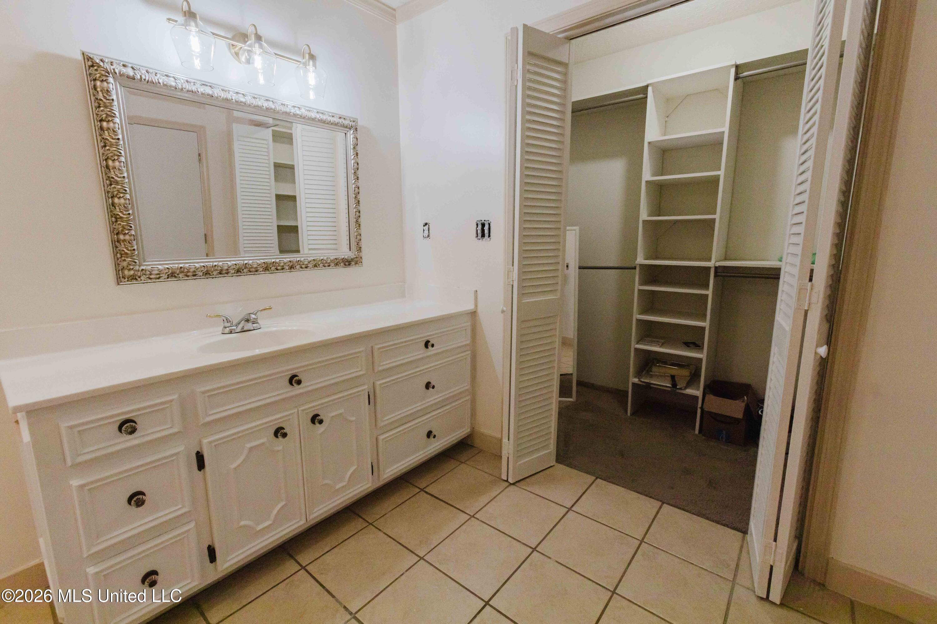 5355 Suffolk Drive Property Photo 21