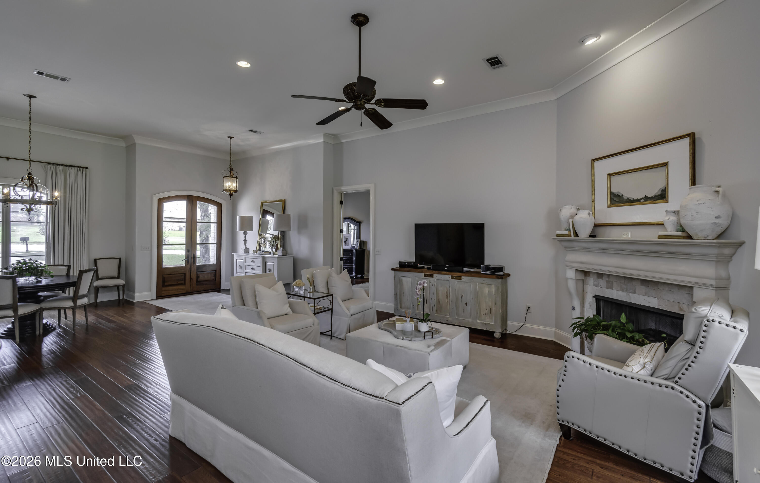110 Meadow Park Drive Property Photo 13