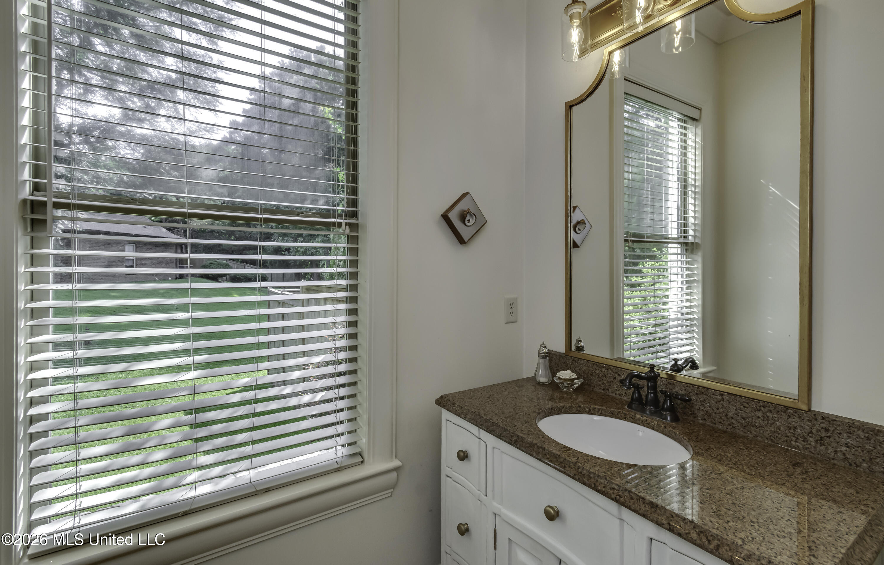 110 Meadow Park Drive Property Photo 29