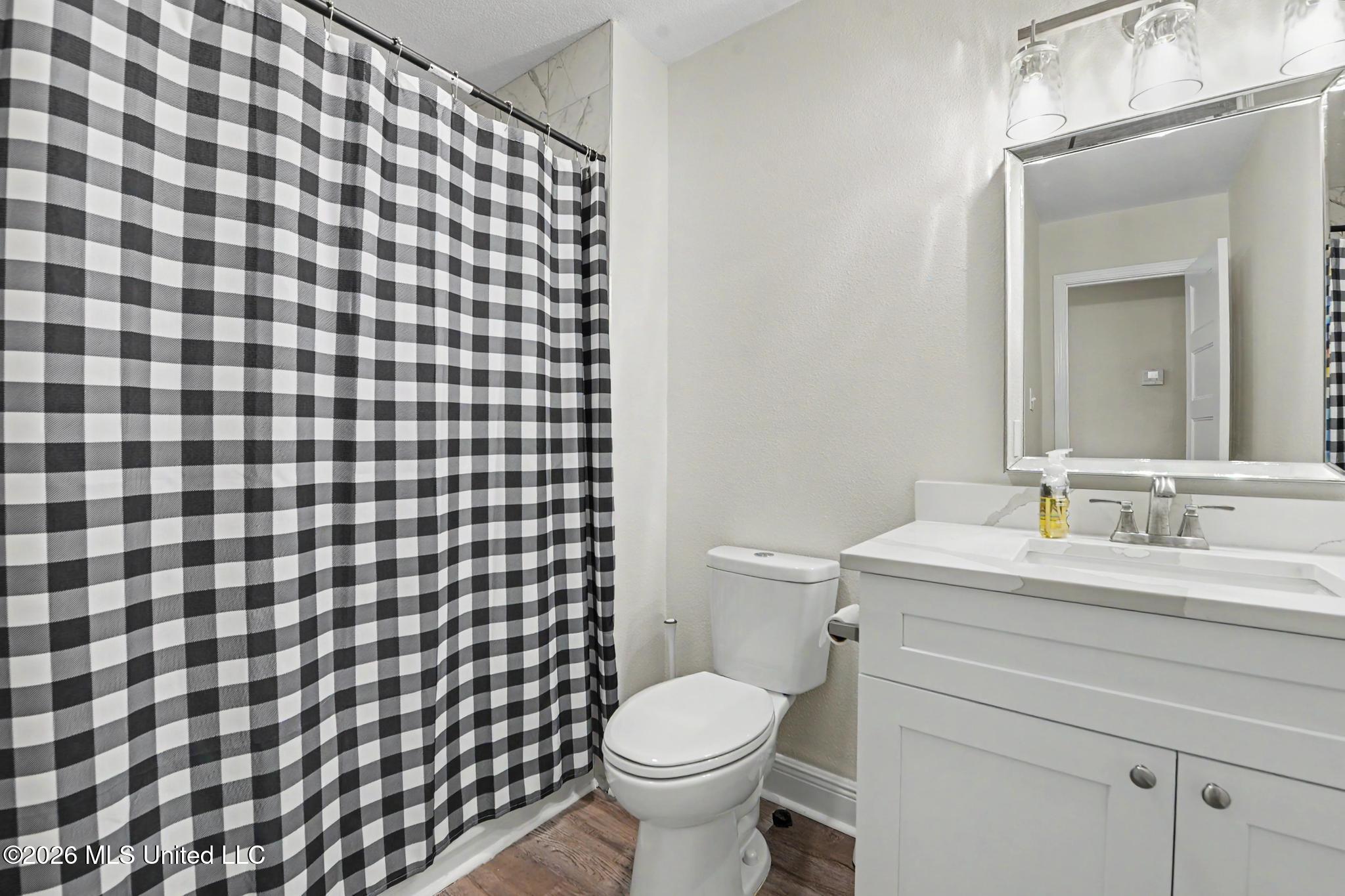 13404 Locust Hill Drive Property Photo 19