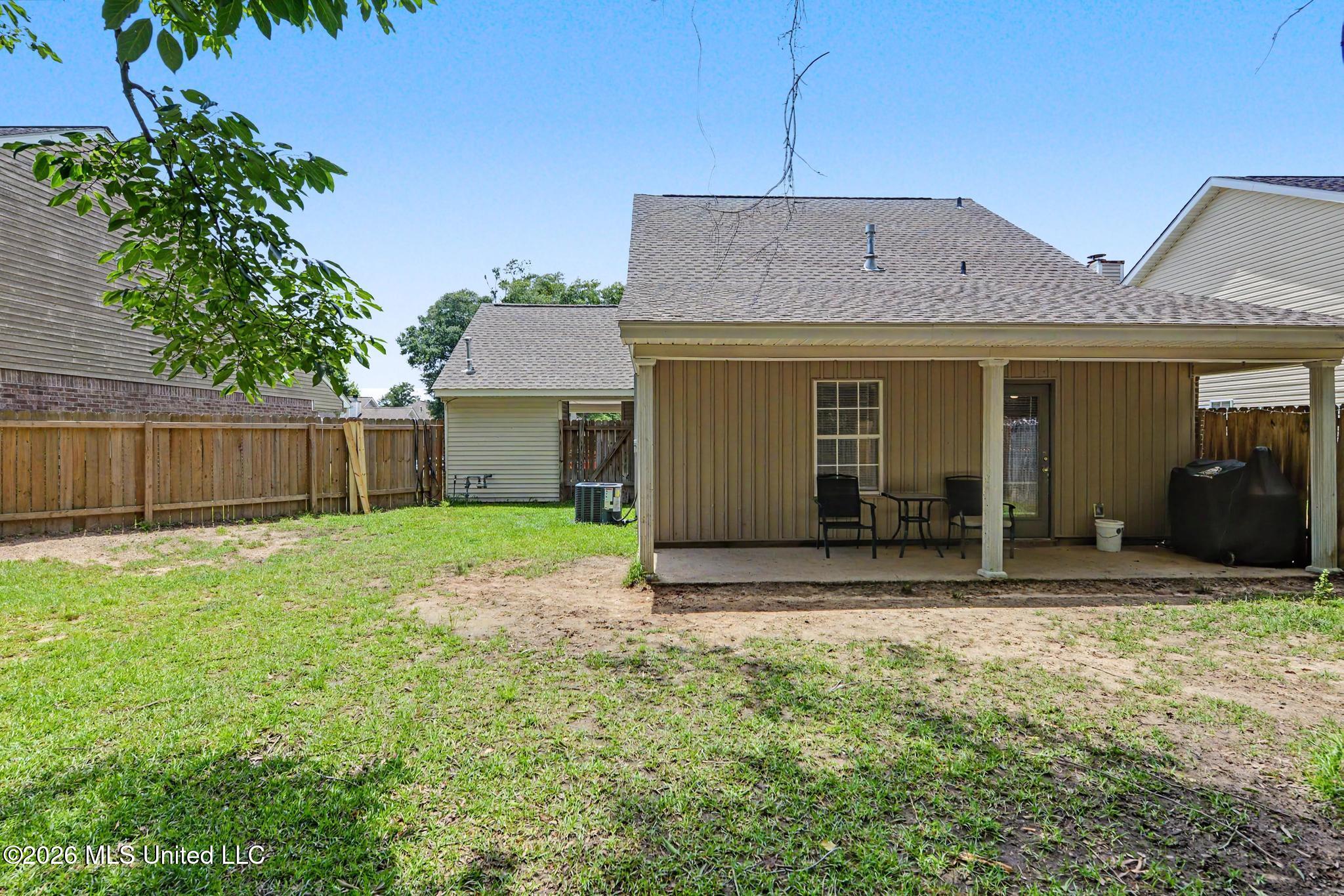 13404 Locust Hill Drive Property Photo 22