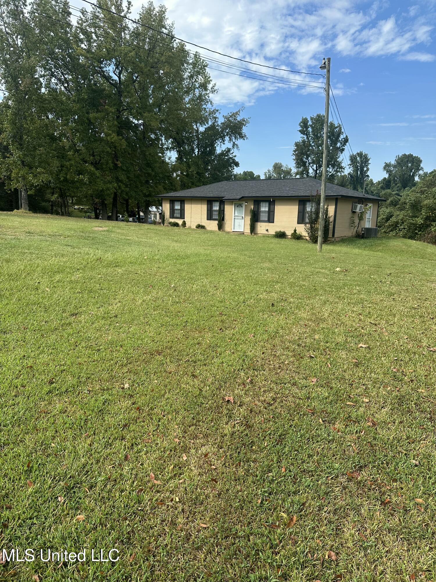 103 Sherwood Drive Property Photo 7