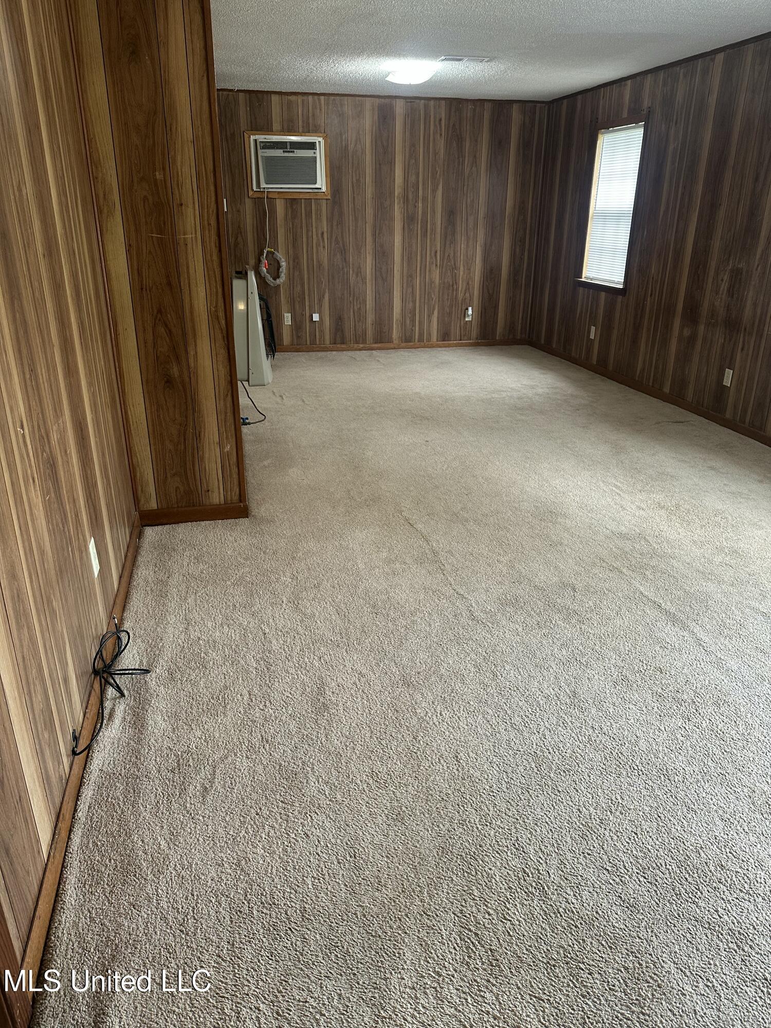 103 Sherwood Drive Property Photo 9