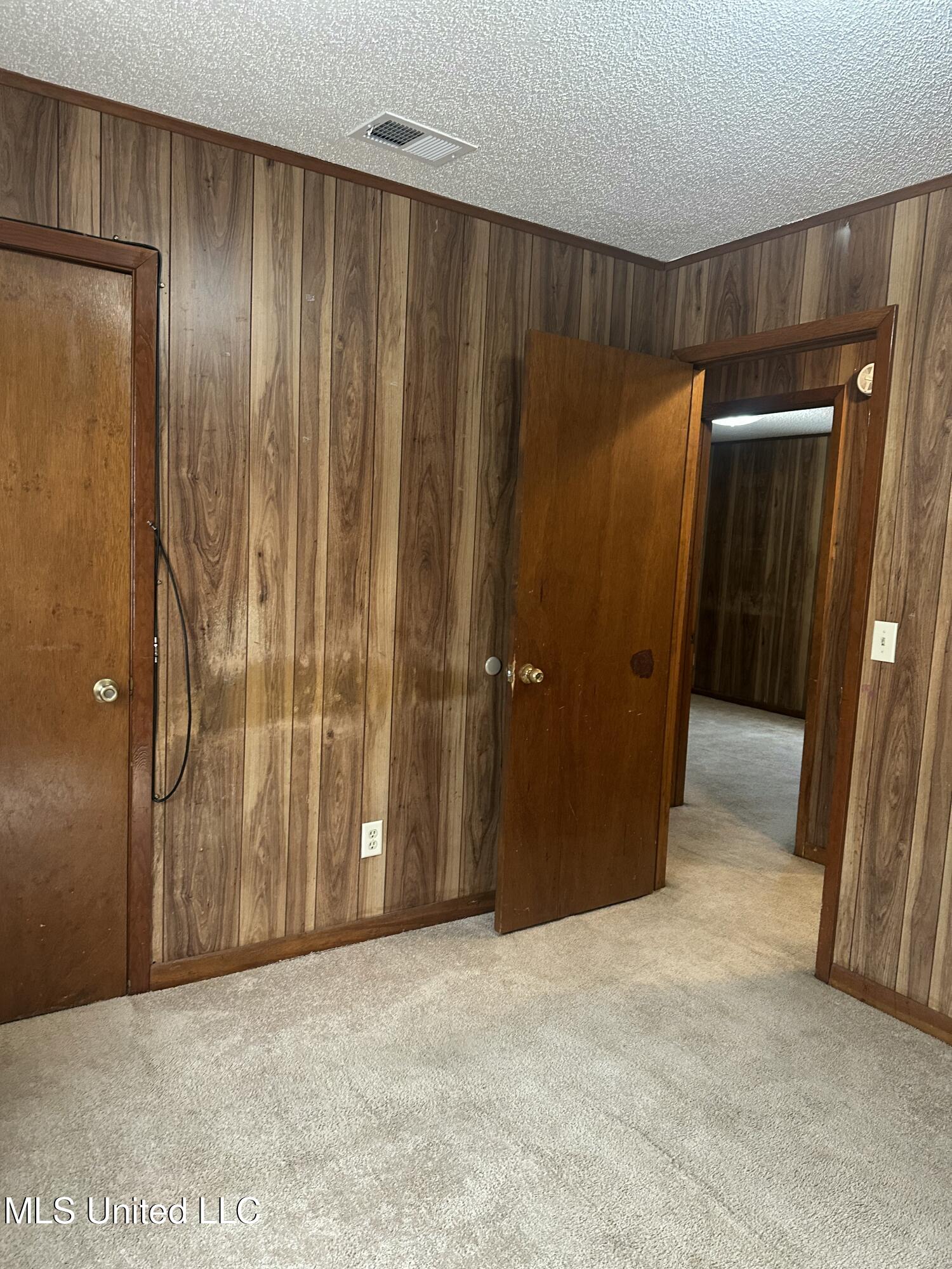 103 Sherwood Drive Property Photo 22