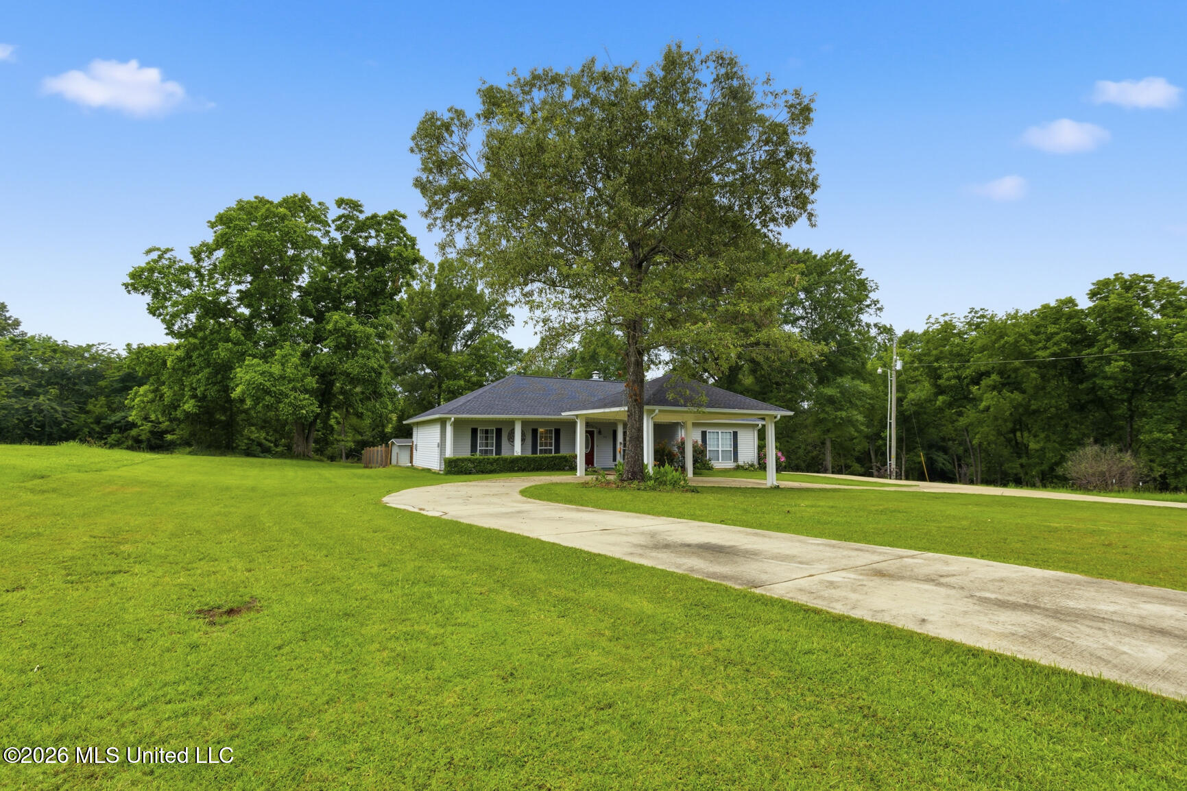 512 Stokes Road Property Photo 1