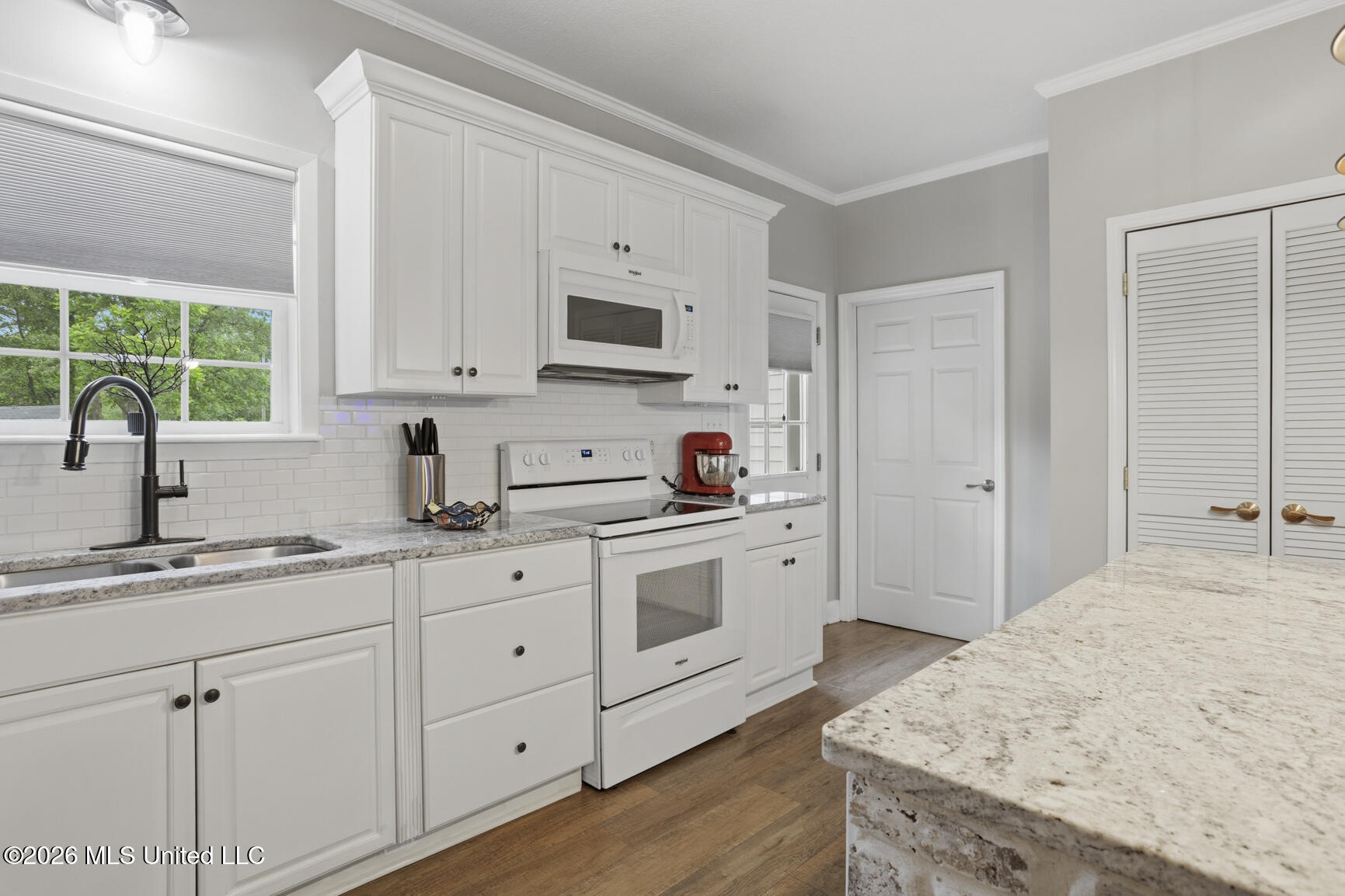 512 Stokes Road Property Photo 17