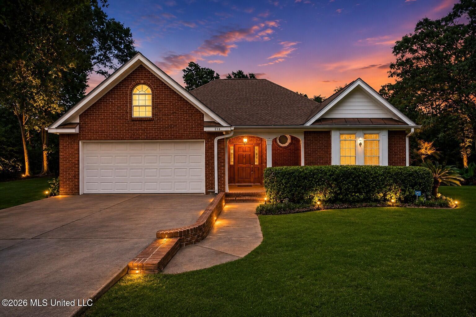 376 Lakeview Boulevard Property Photo 1