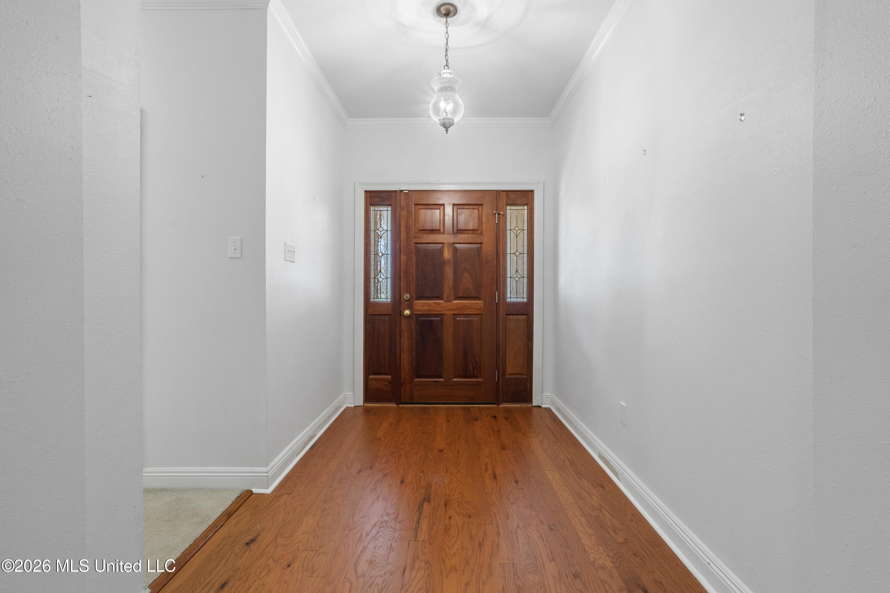 376 Lakeview Boulevard Property Photo 7