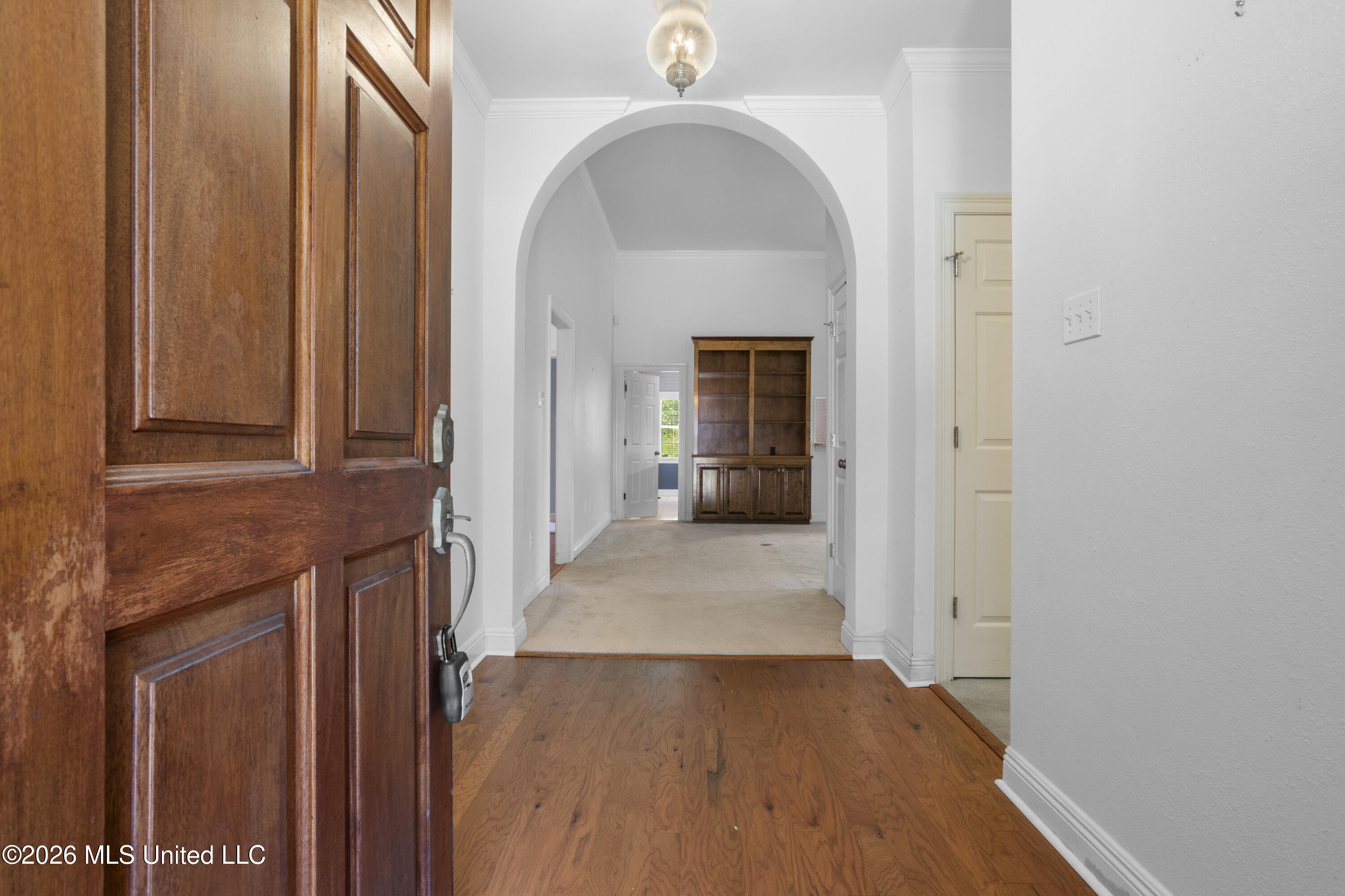 376 Lakeview Boulevard Property Photo 8