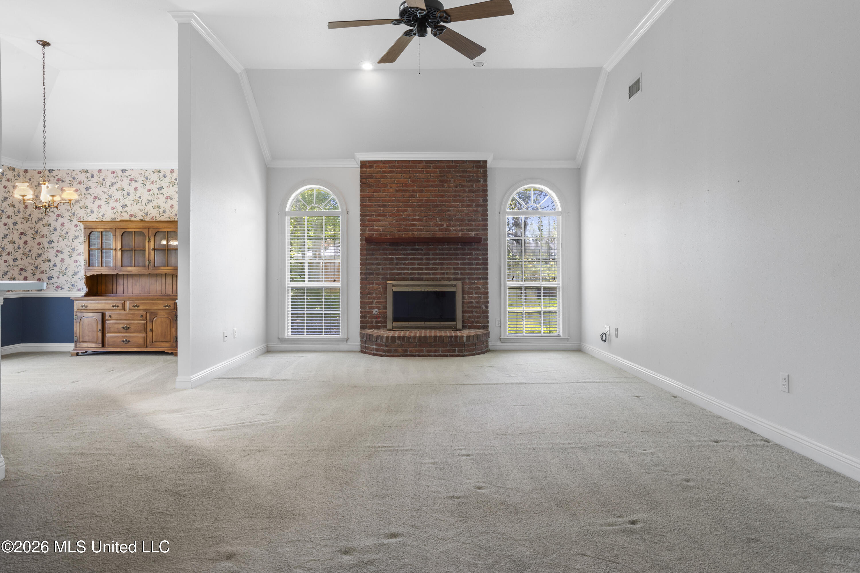 376 Lakeview Boulevard Property Photo 10