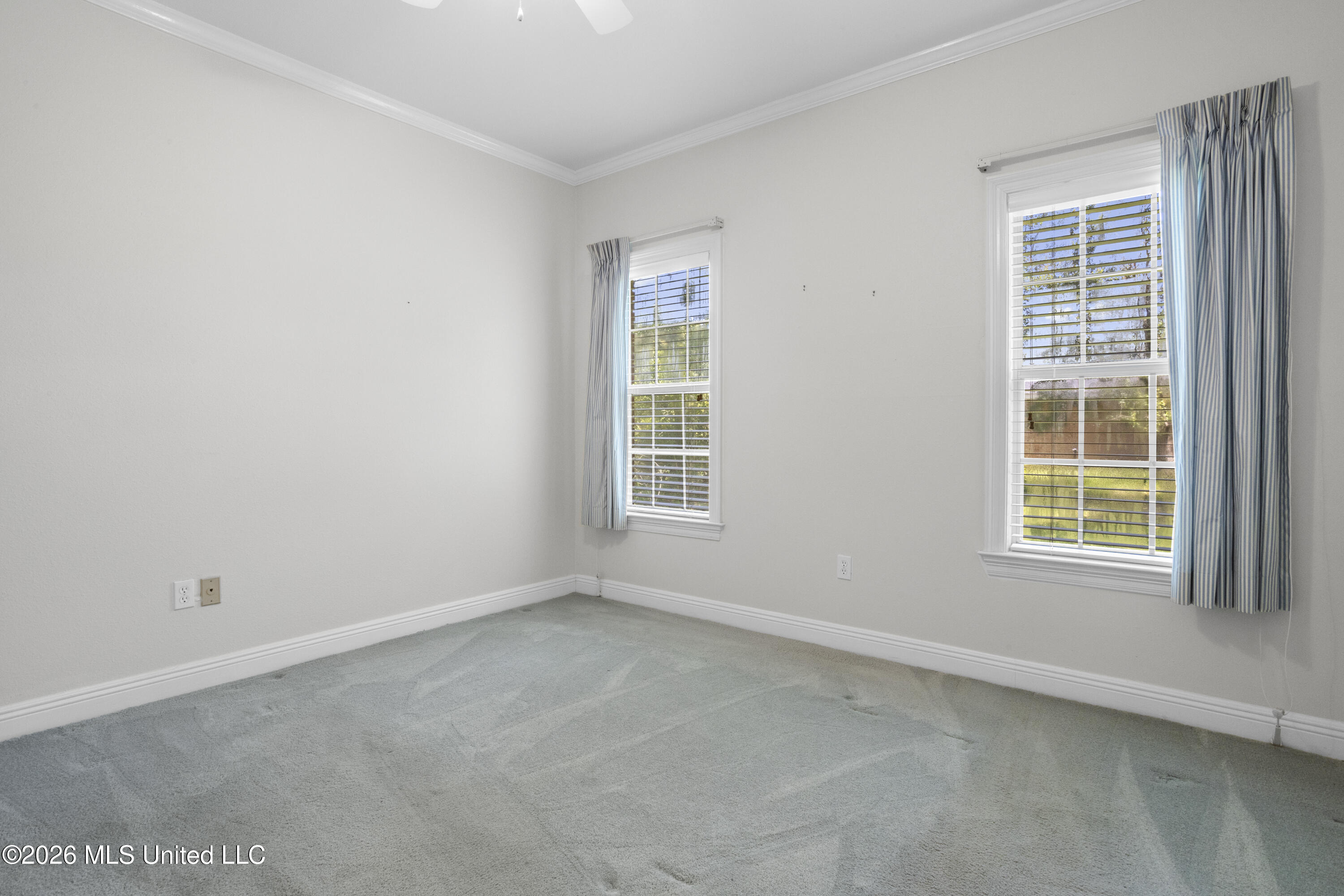 376 Lakeview Boulevard Property Photo 24
