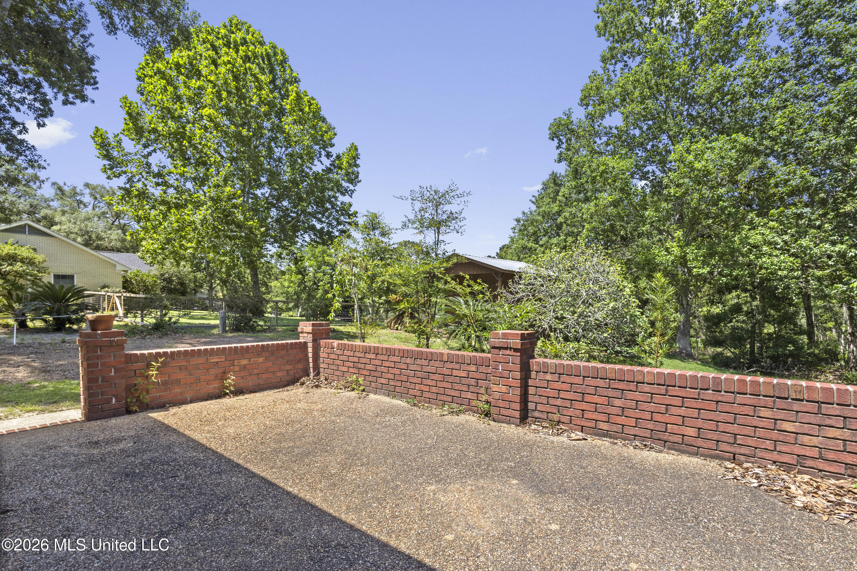 376 Lakeview Boulevard Property Photo 28