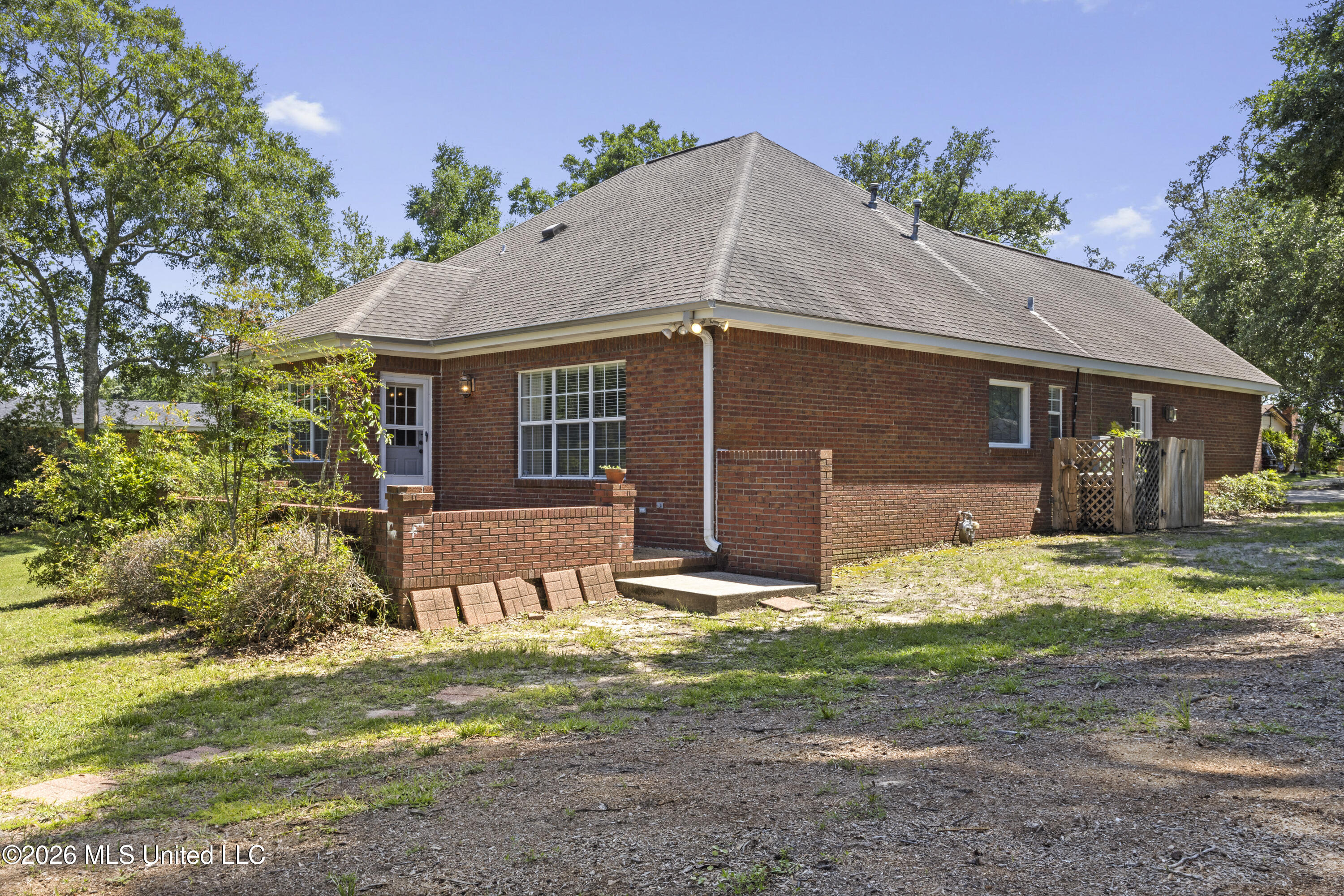 376 Lakeview Boulevard Property Photo 30